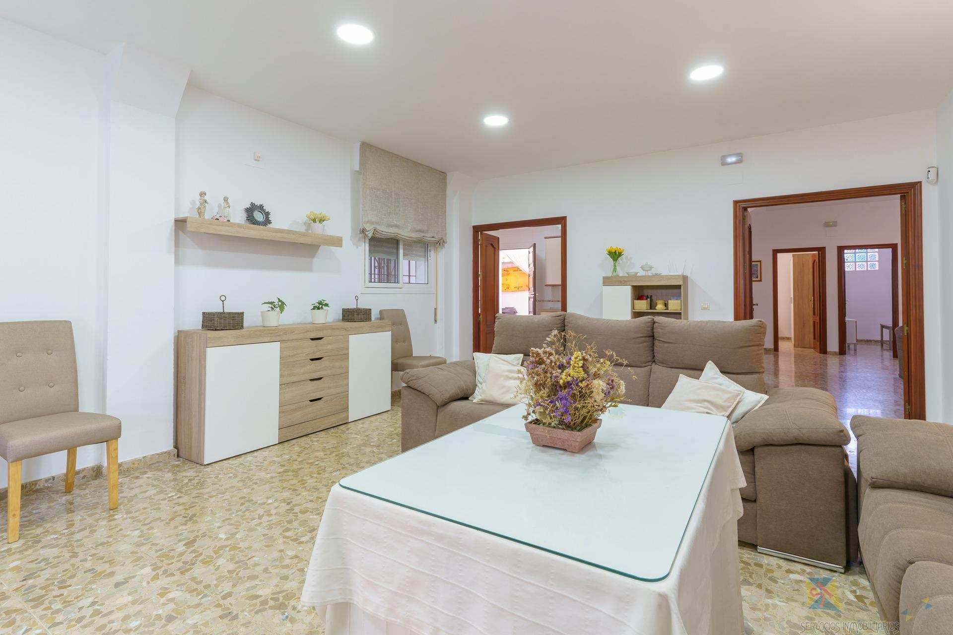 Venta de edificio en Mazagon