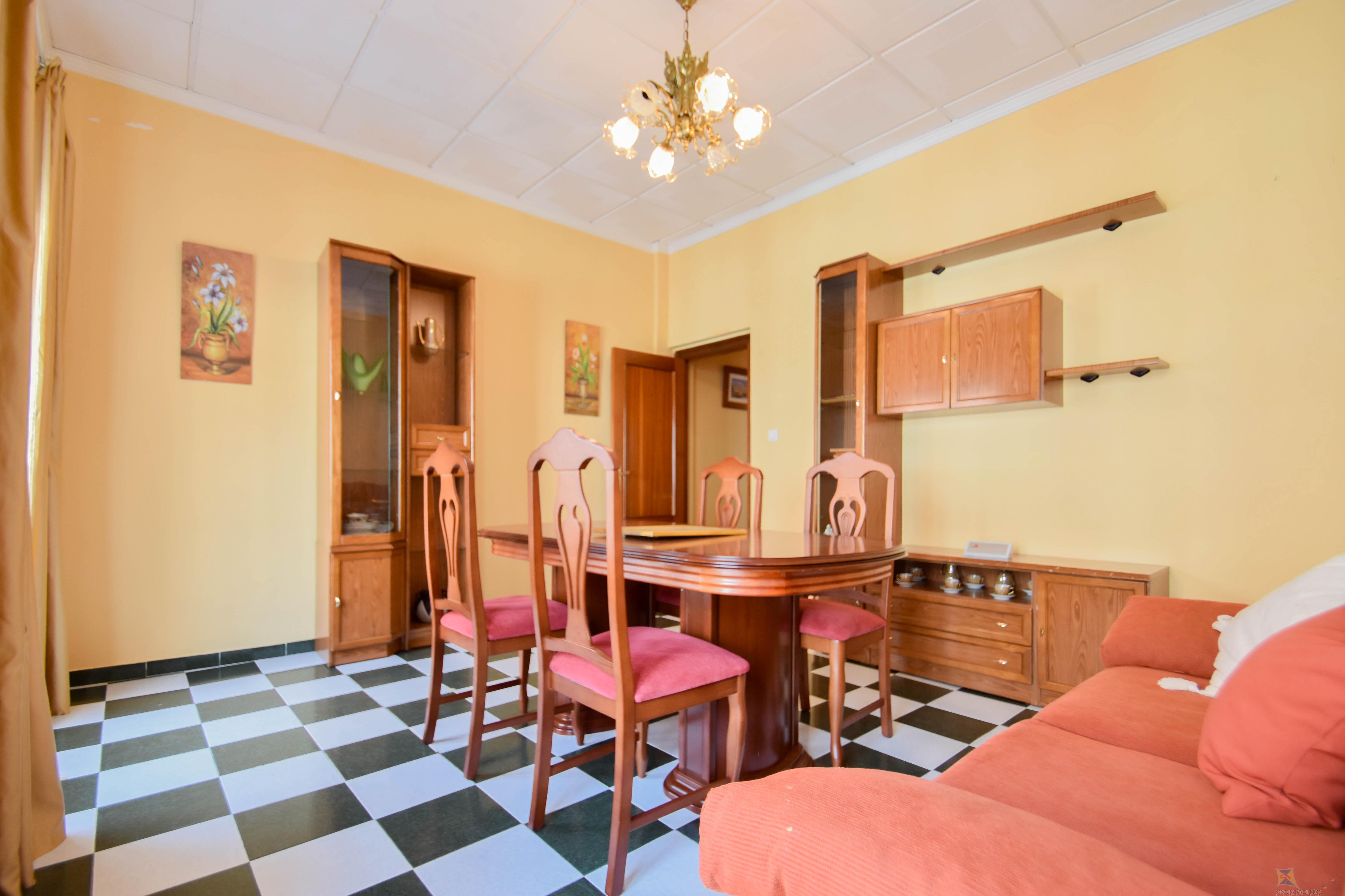 Venta de casa en Pinos Puente