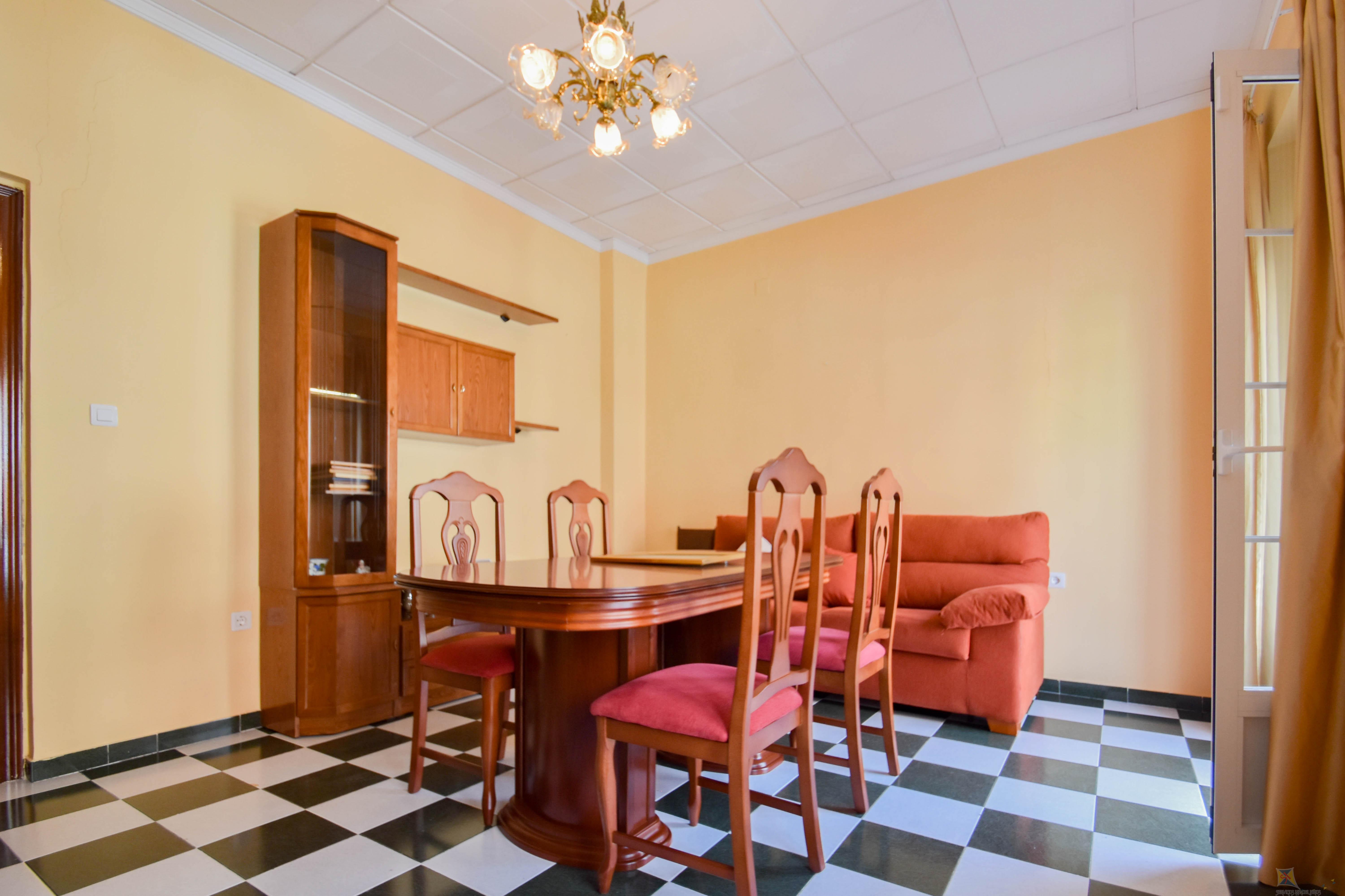 Venta de casa en Pinos Puente