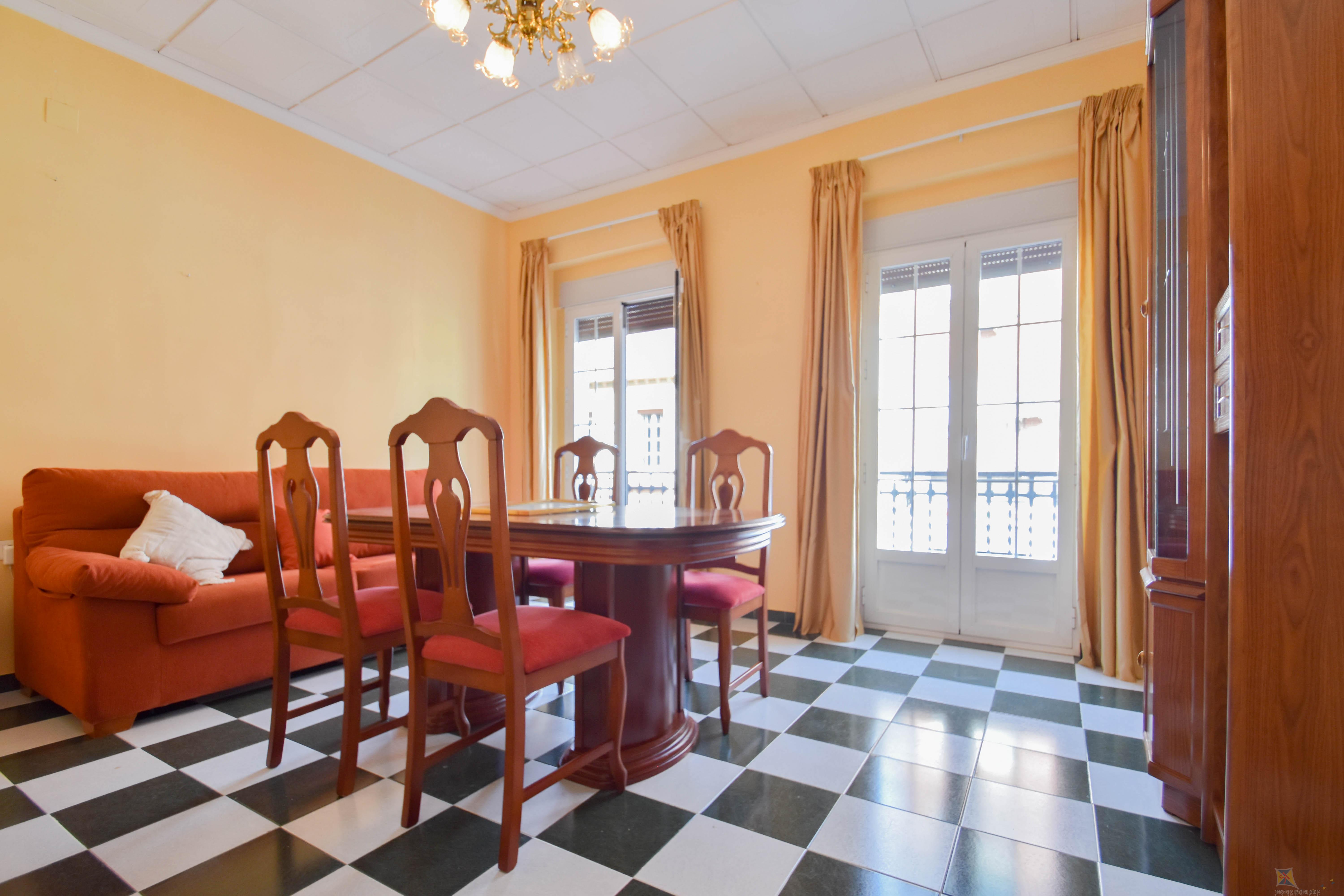 Venta de casa en Pinos Puente