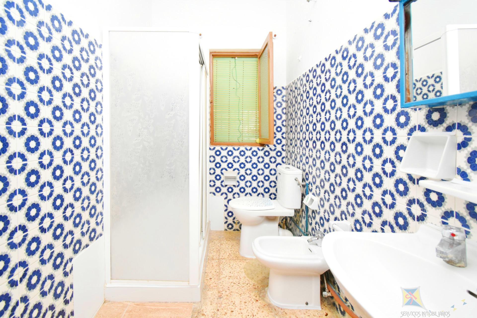 Venta de casa en Adra