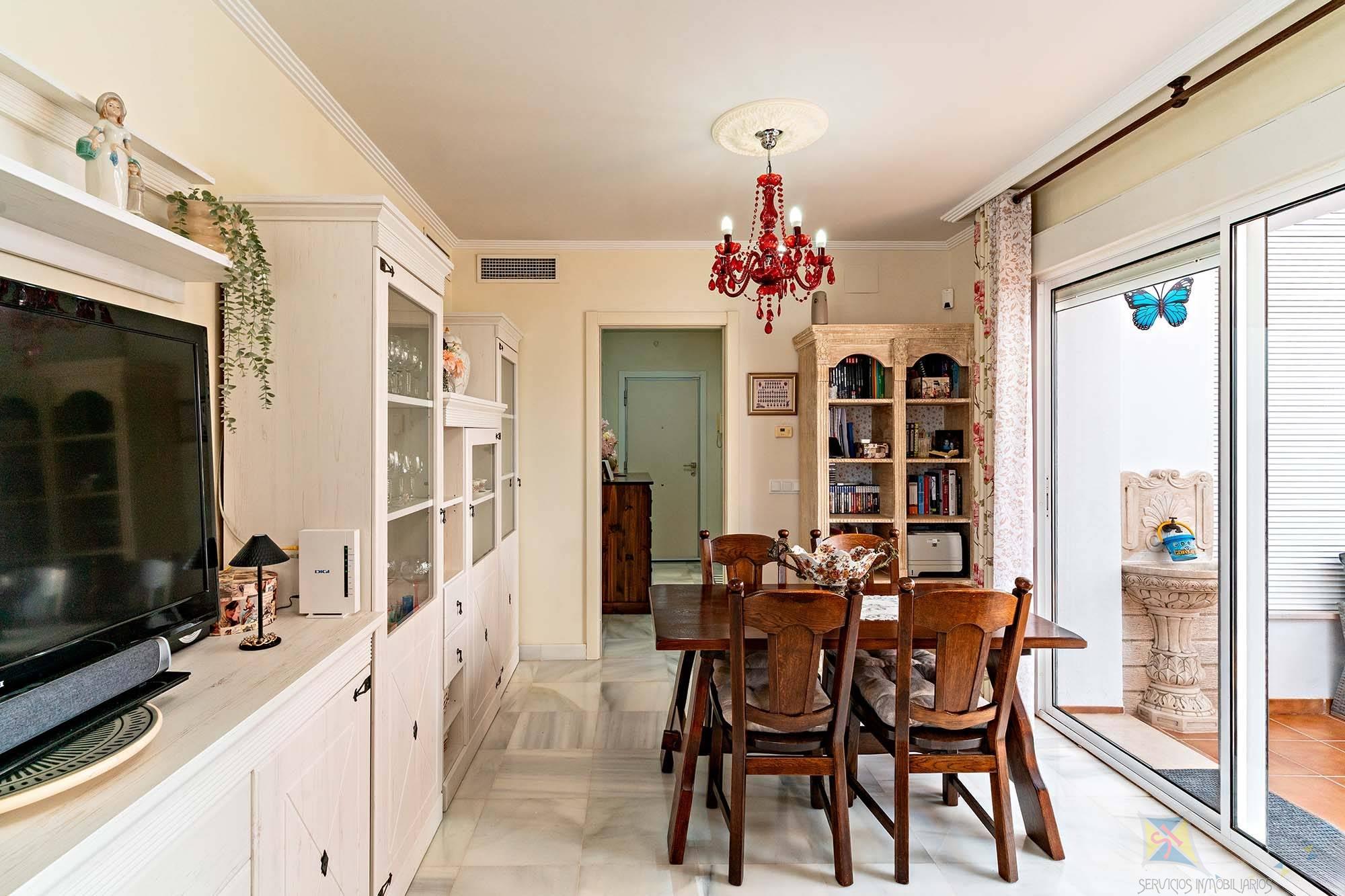 Venta de planta baja en Roquetas de Mar