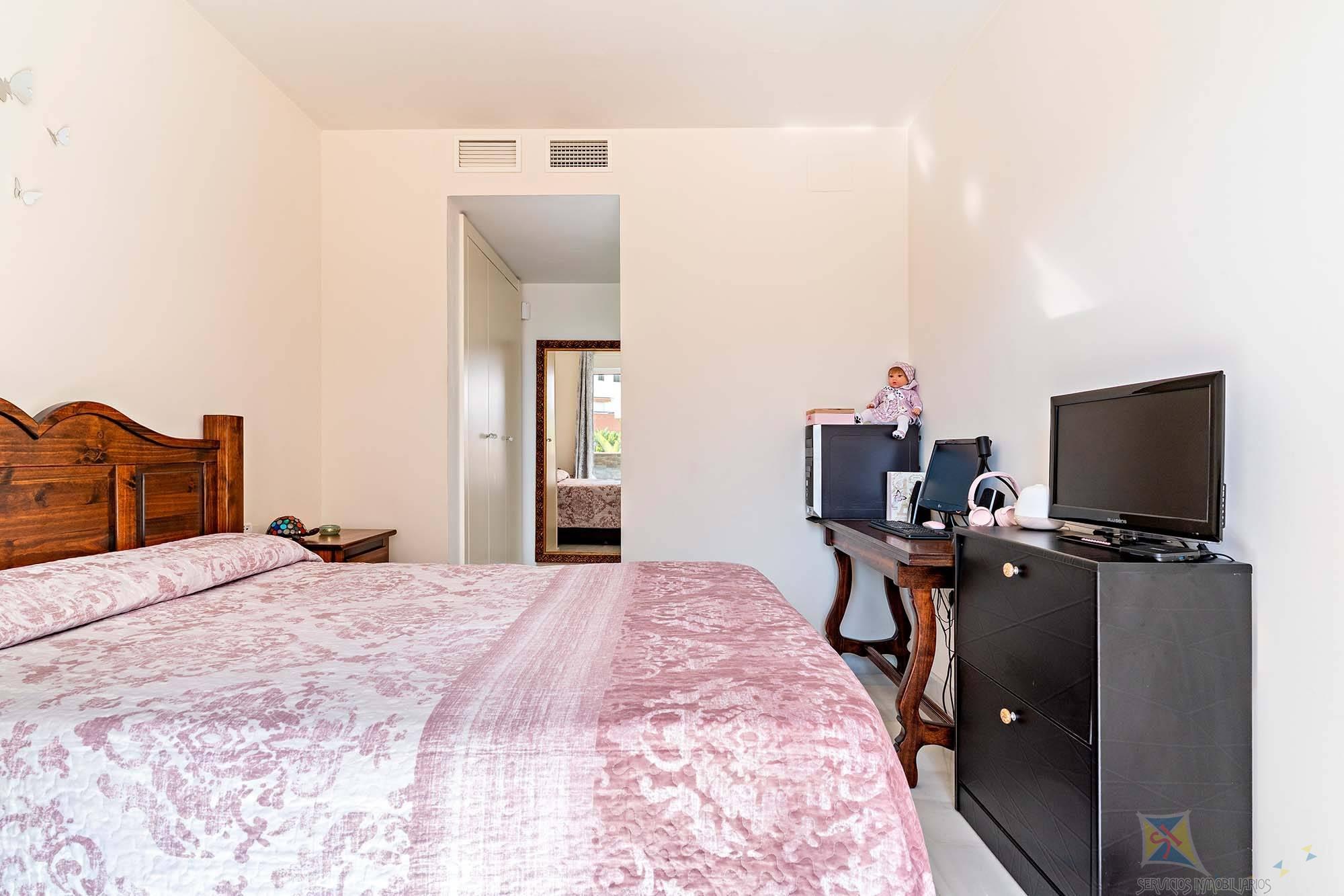 Venta de planta baja en Roquetas de Mar