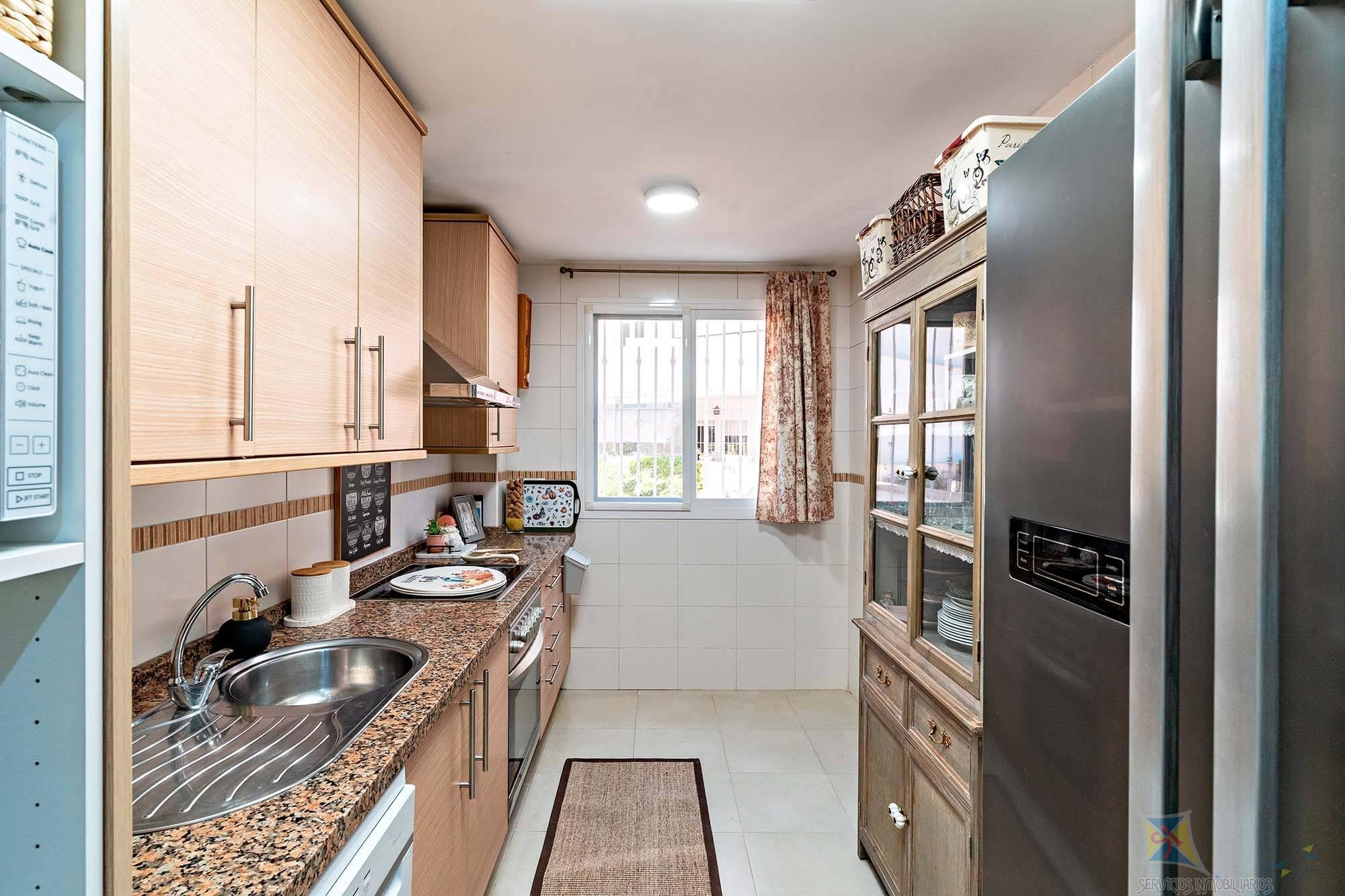 Venta de planta baja en Roquetas de Mar