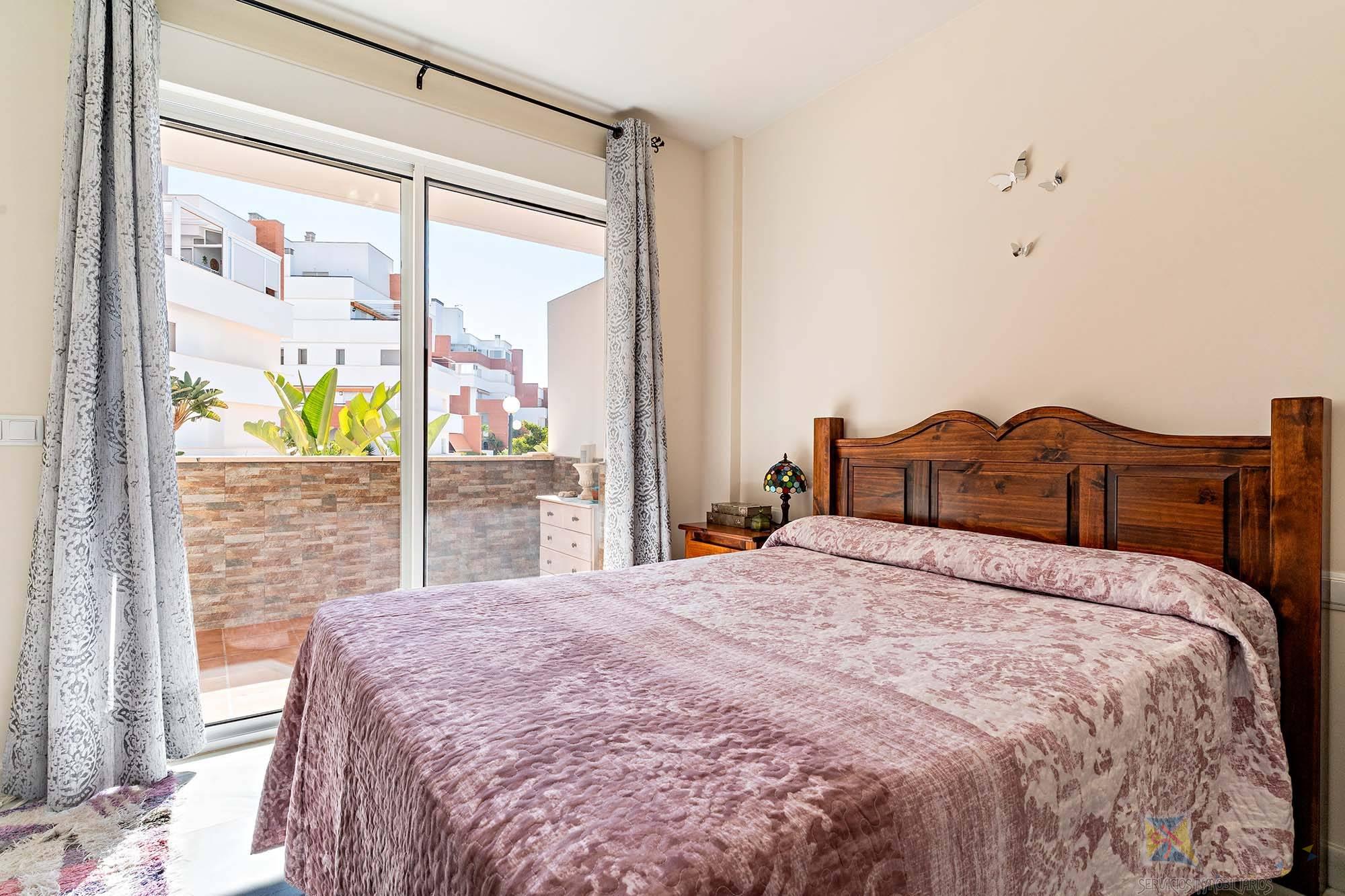 Venta de planta baja en Roquetas de Mar