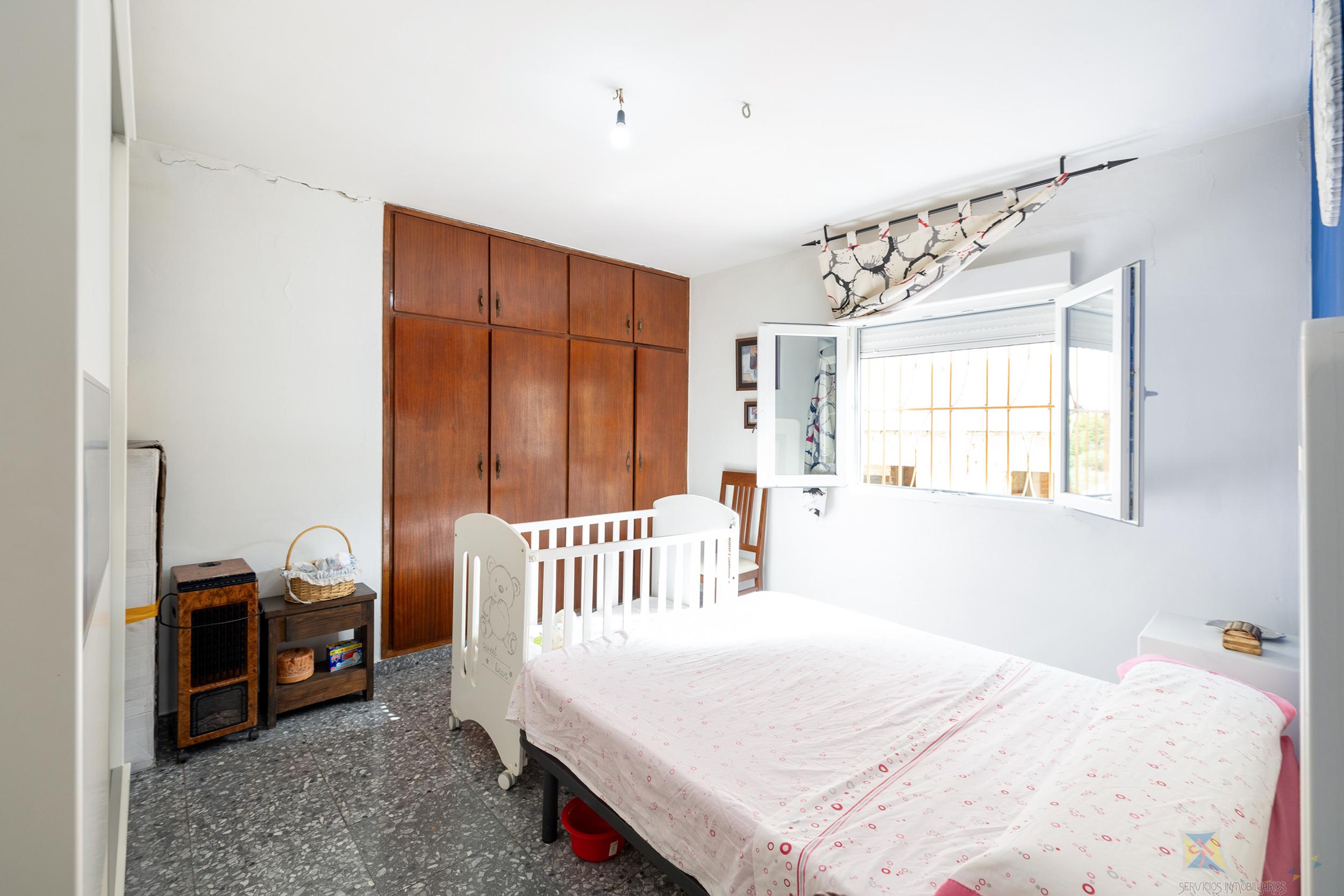 Venta de villa en Olivares