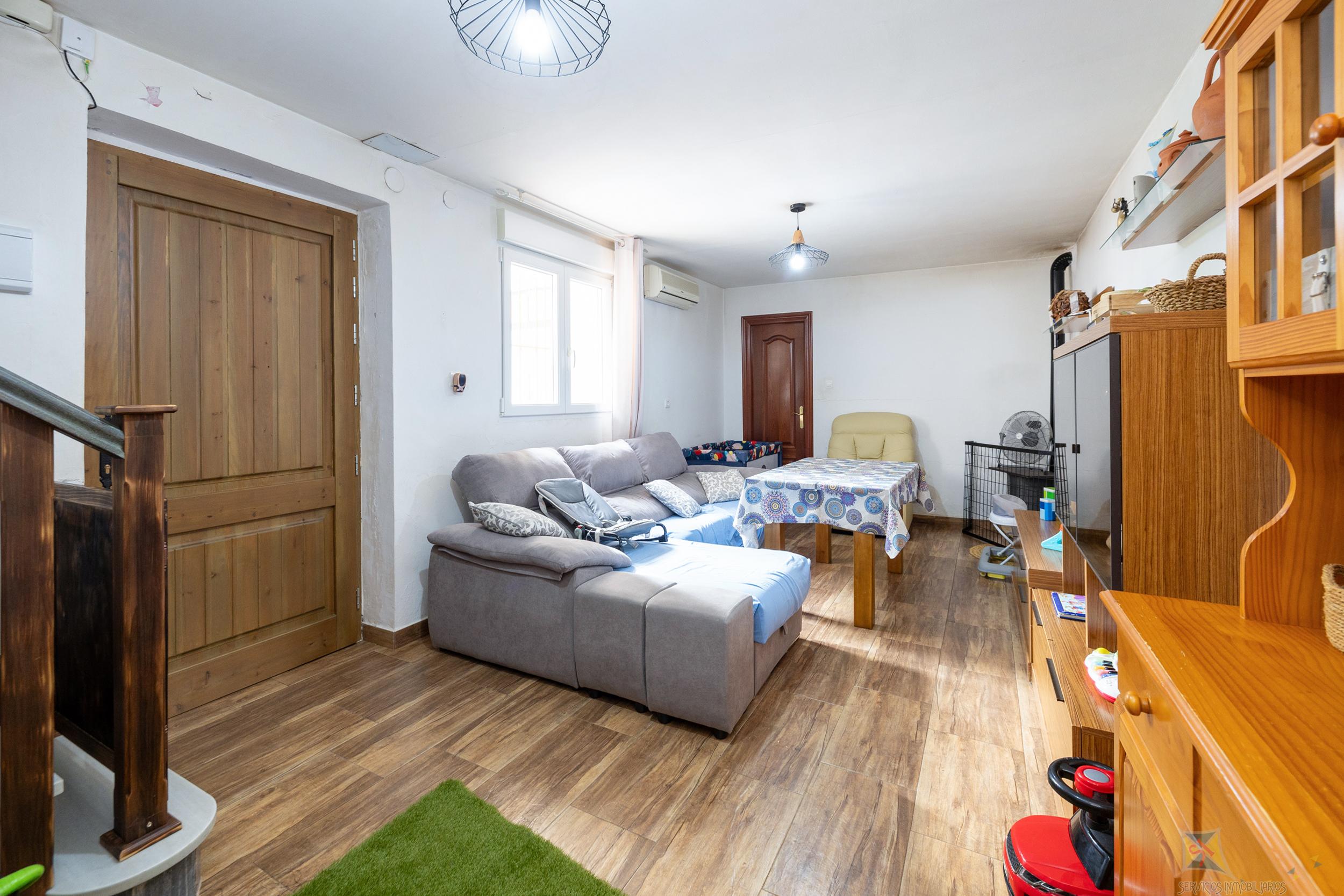 Venta de villa en Olivares