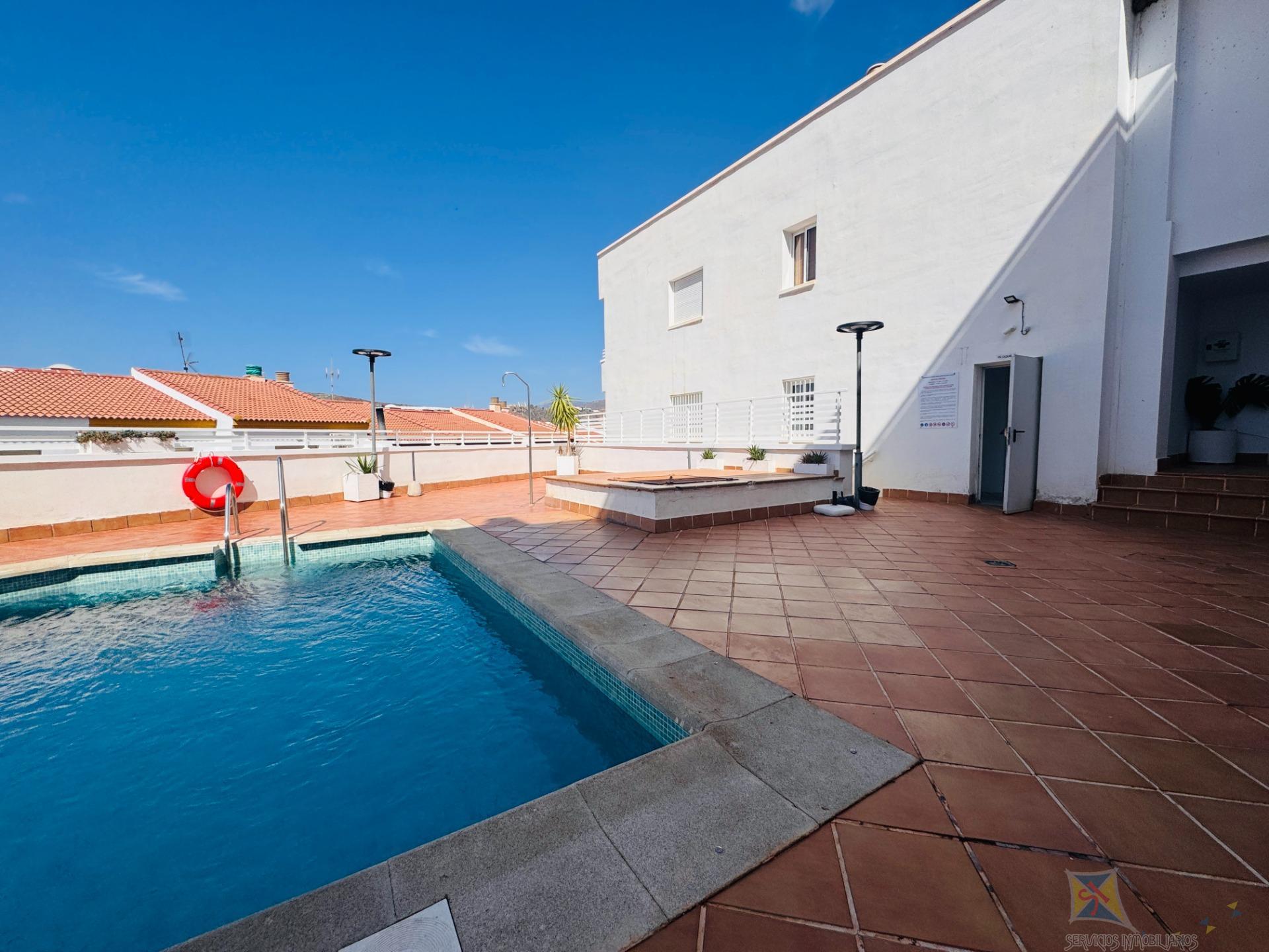 Venta de piso en Polopos