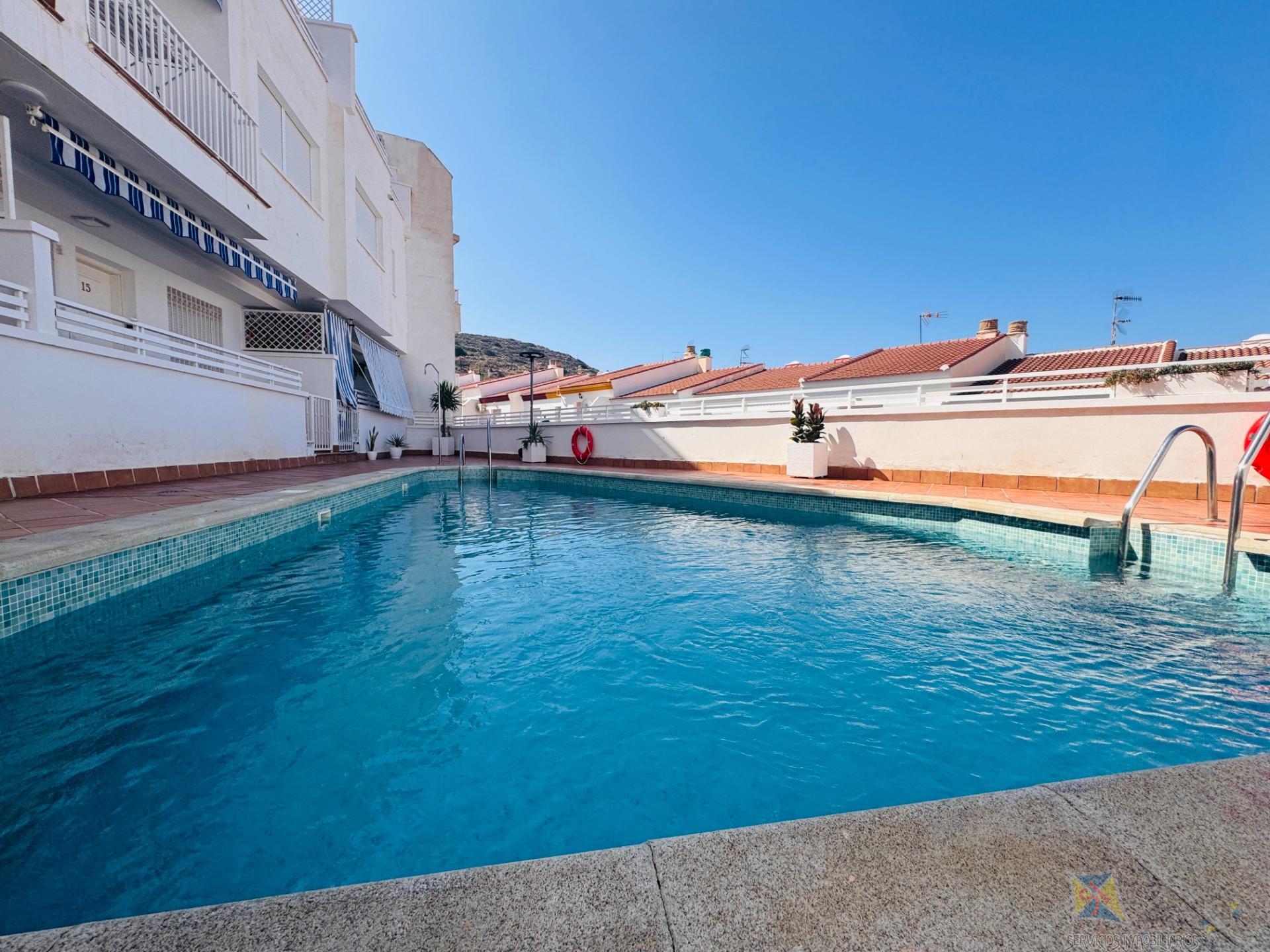 Venta de piso en Polopos