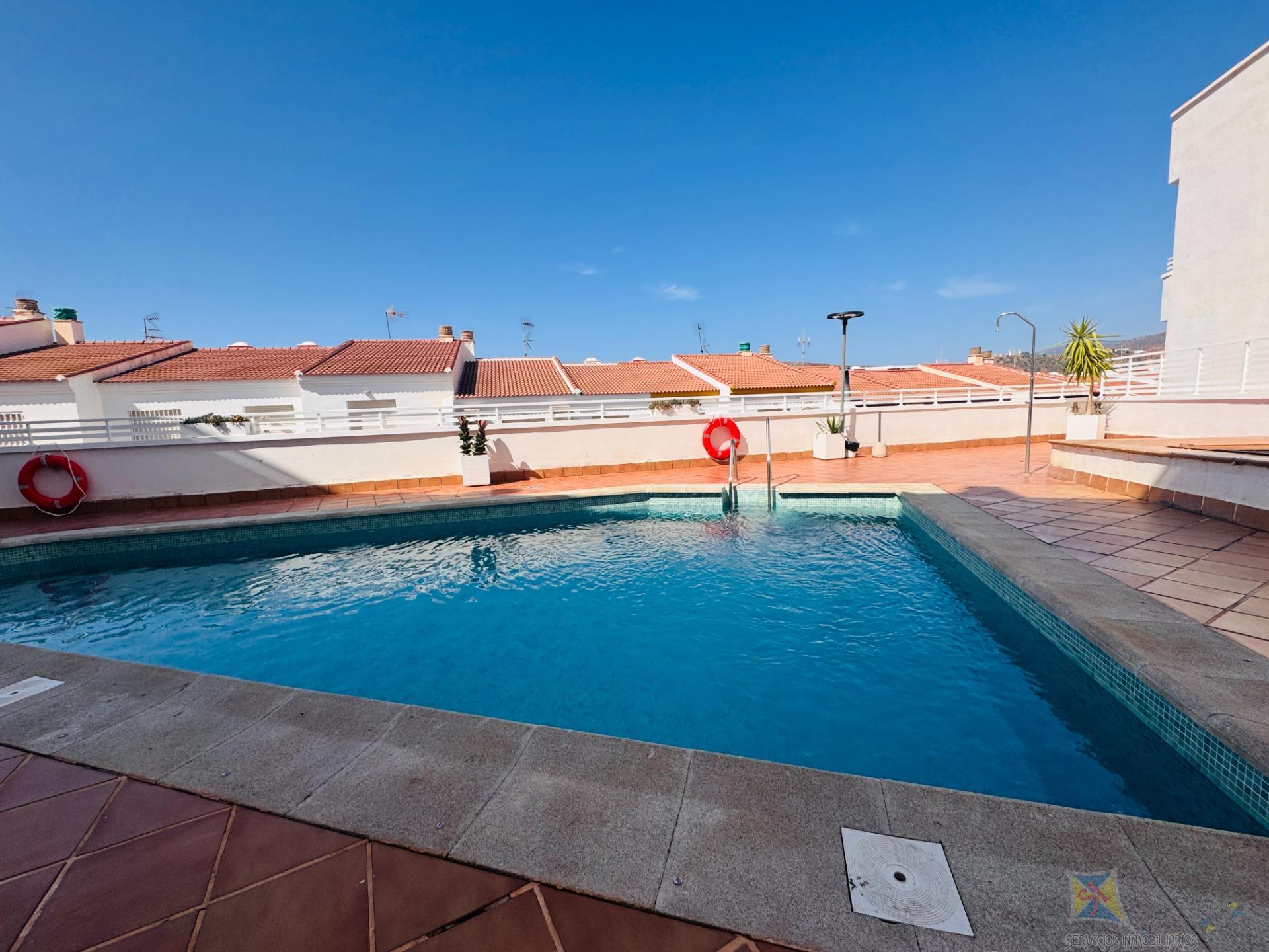 Venta de piso en Polopos