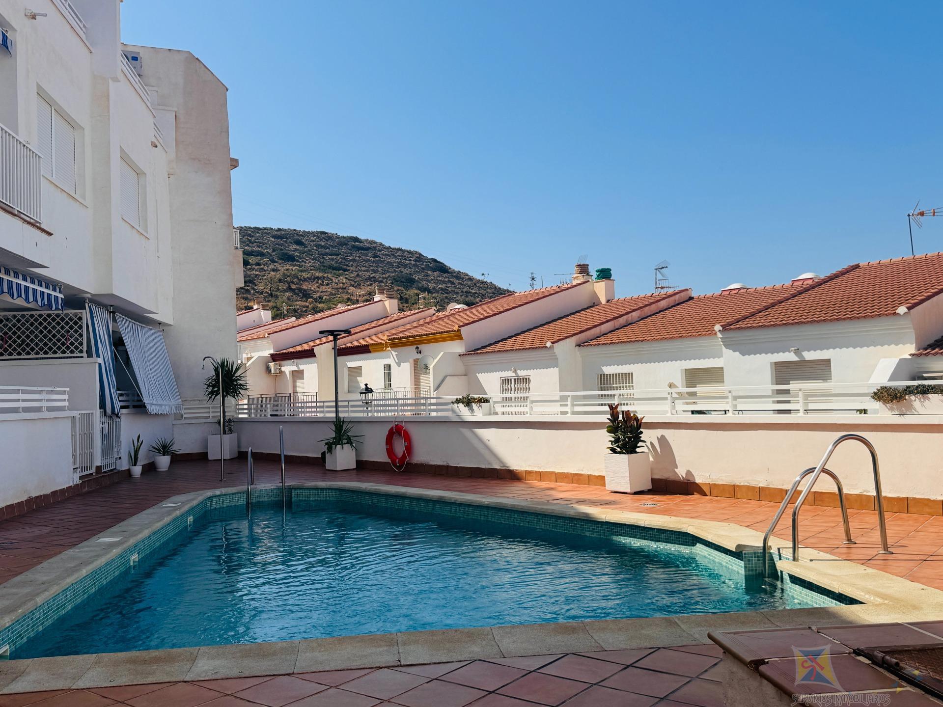 Venta de piso en Polopos