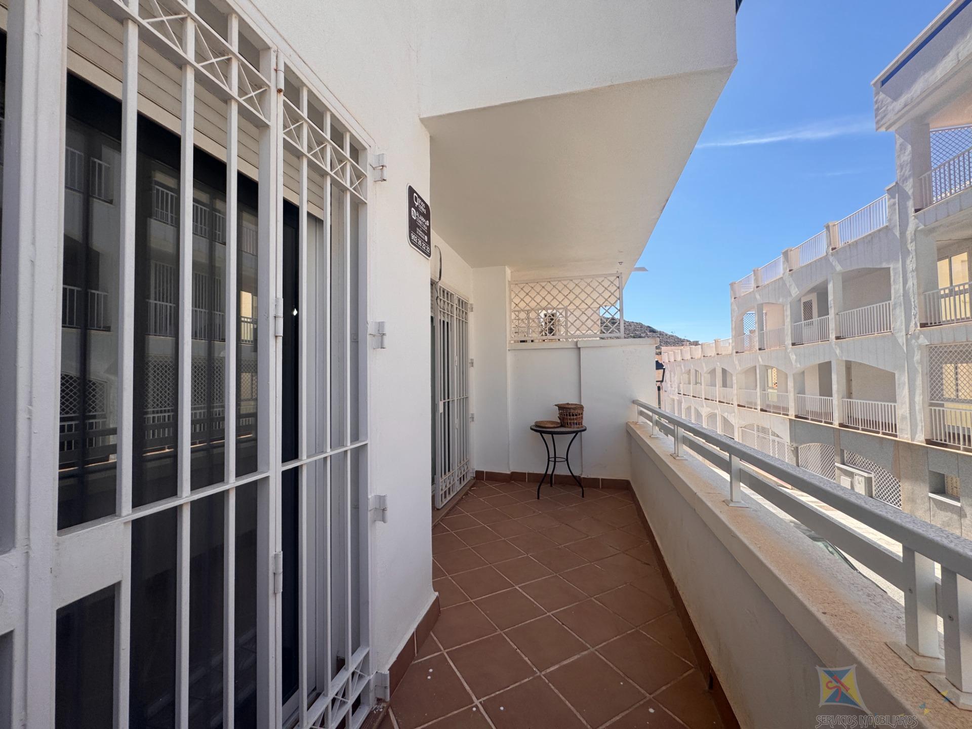 Venta de piso en Polopos