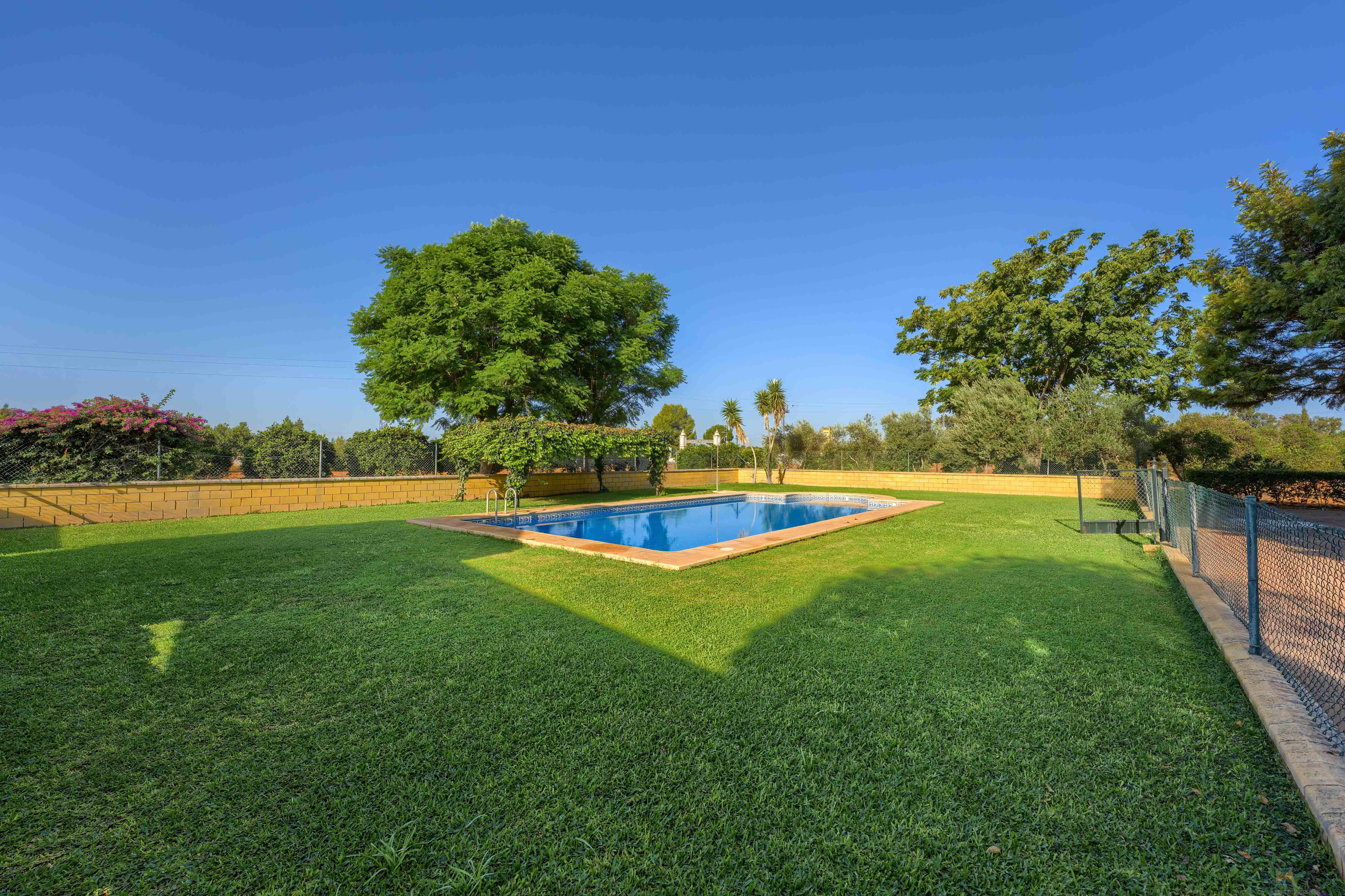 Venta de casa en Mairena del Alcor