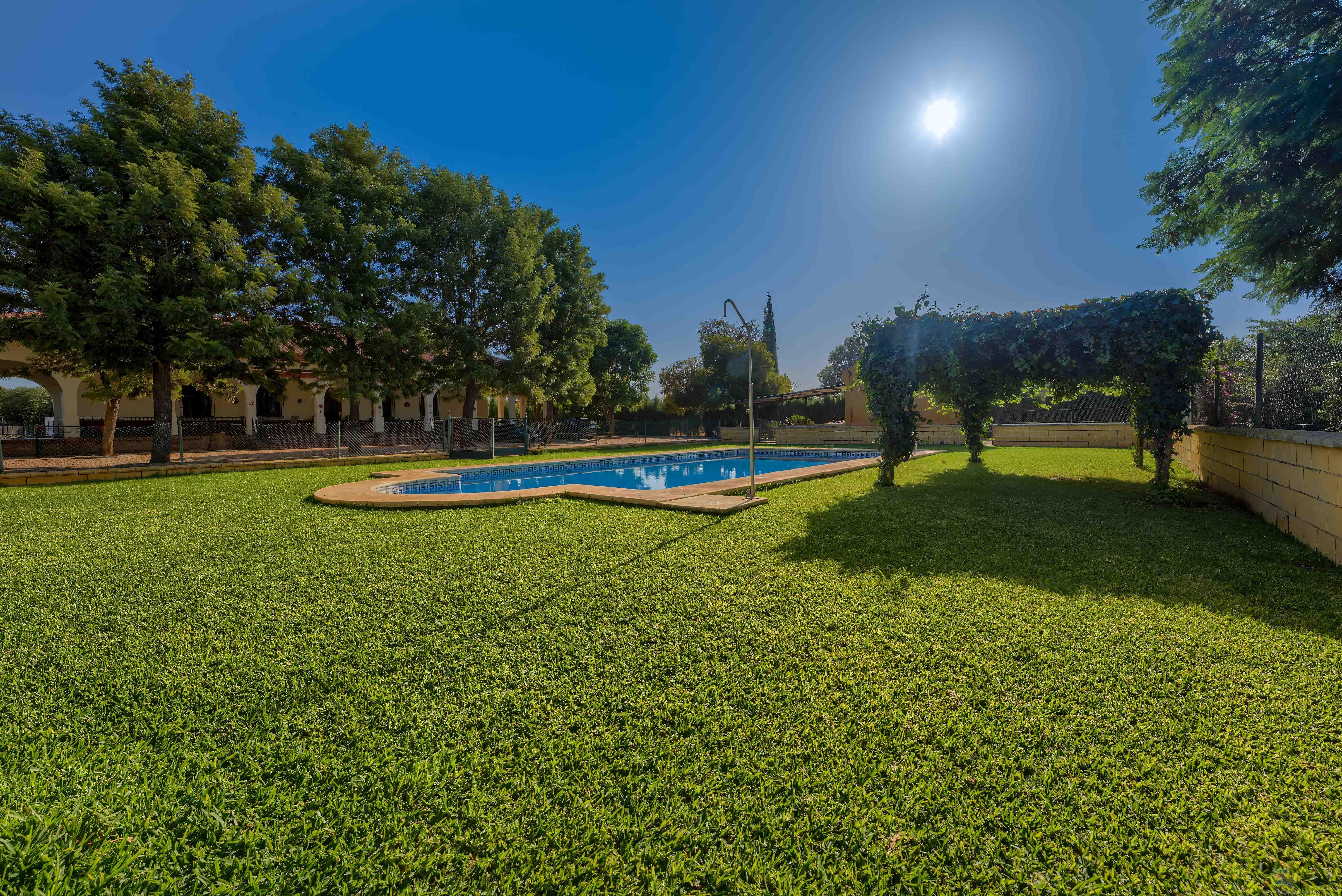 Venta de casa en Mairena del Alcor