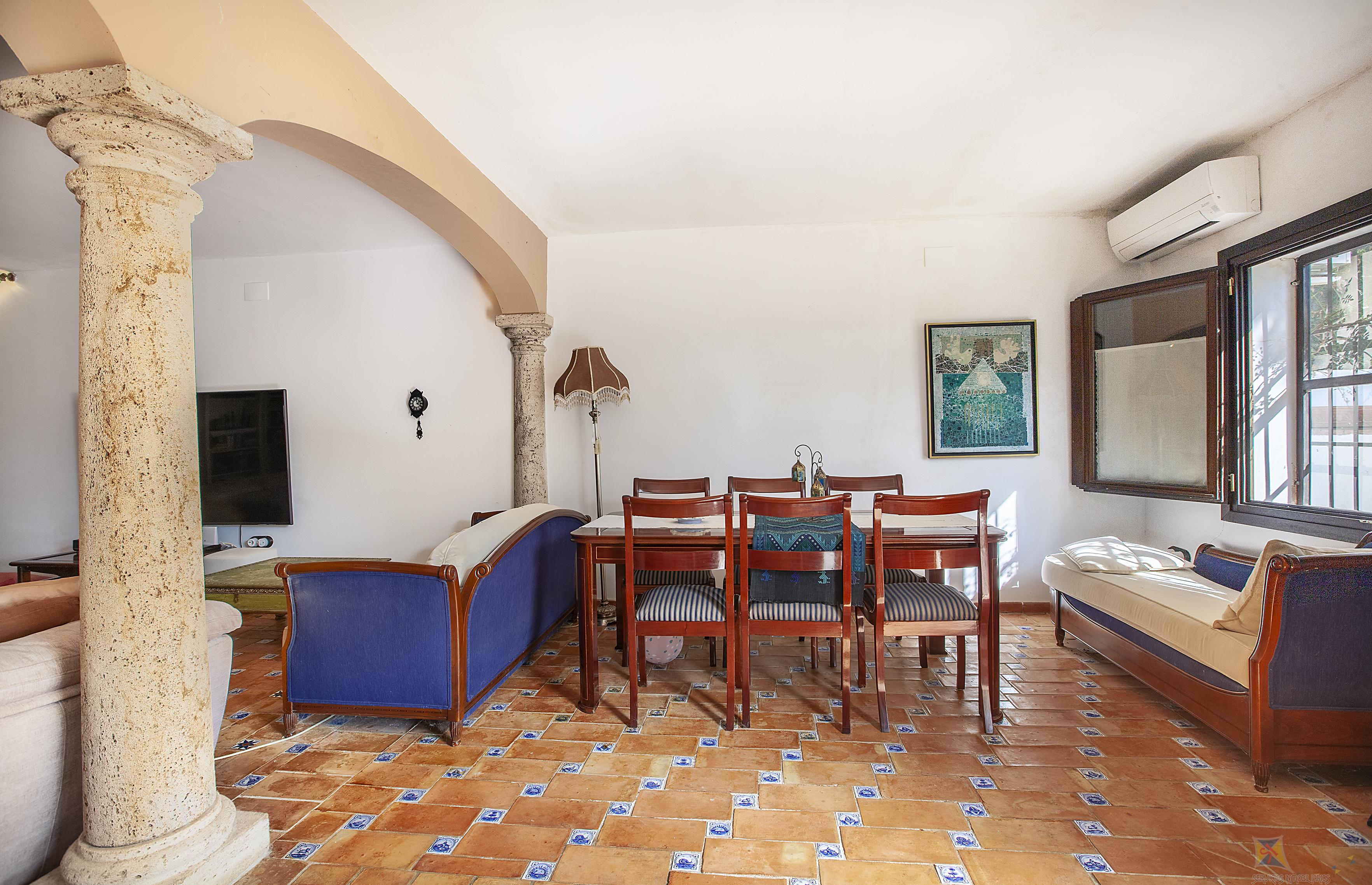 Venta de villa en Carmona