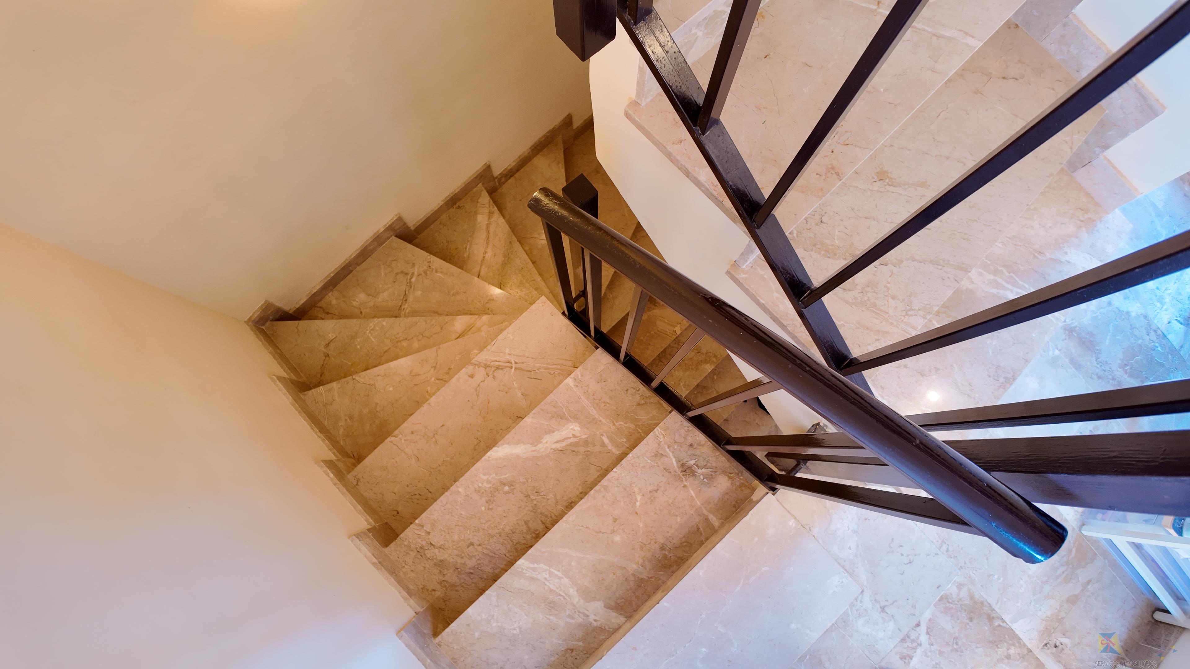 Venta de piso en Estepona