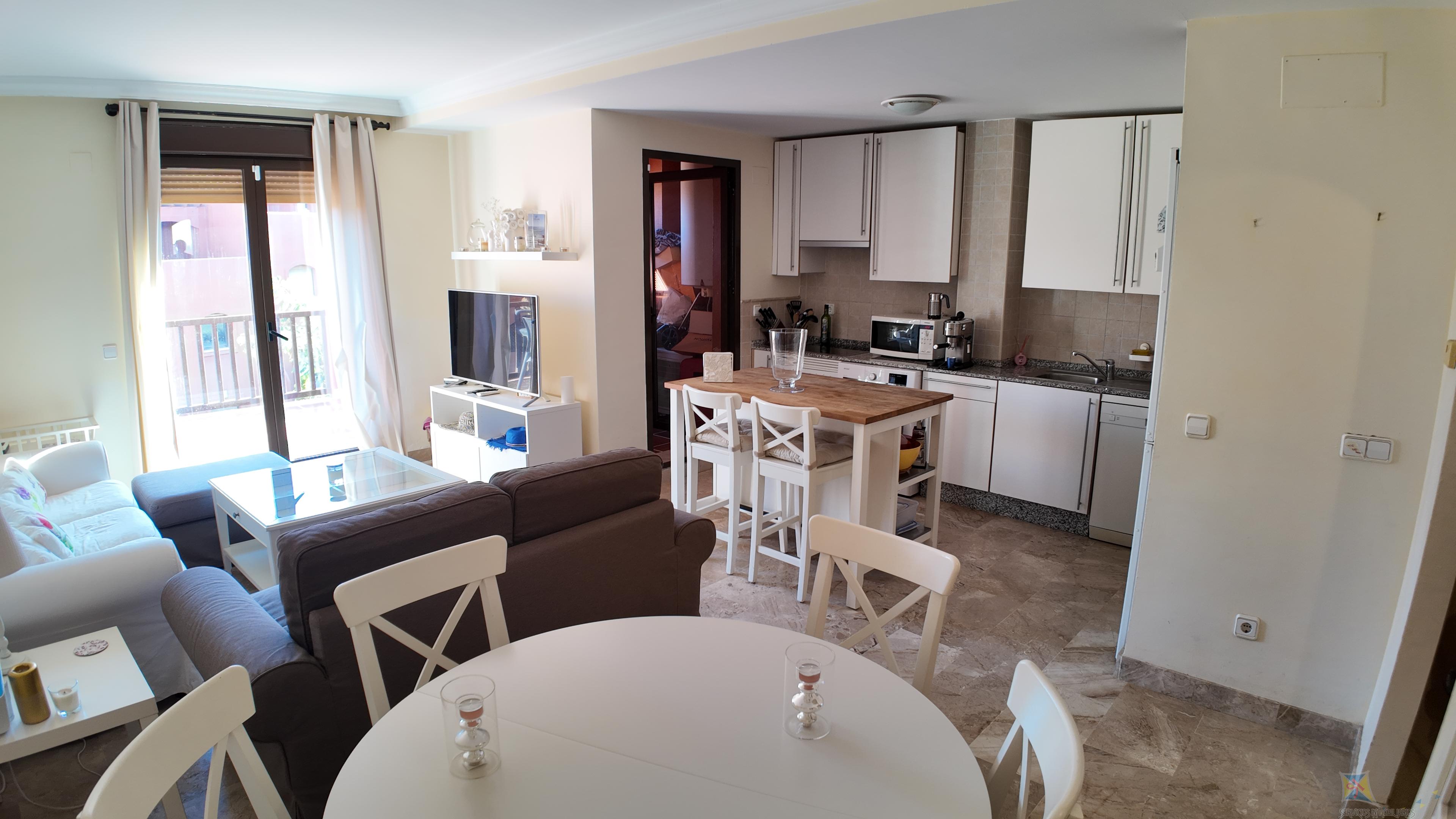 Venta de piso en Estepona