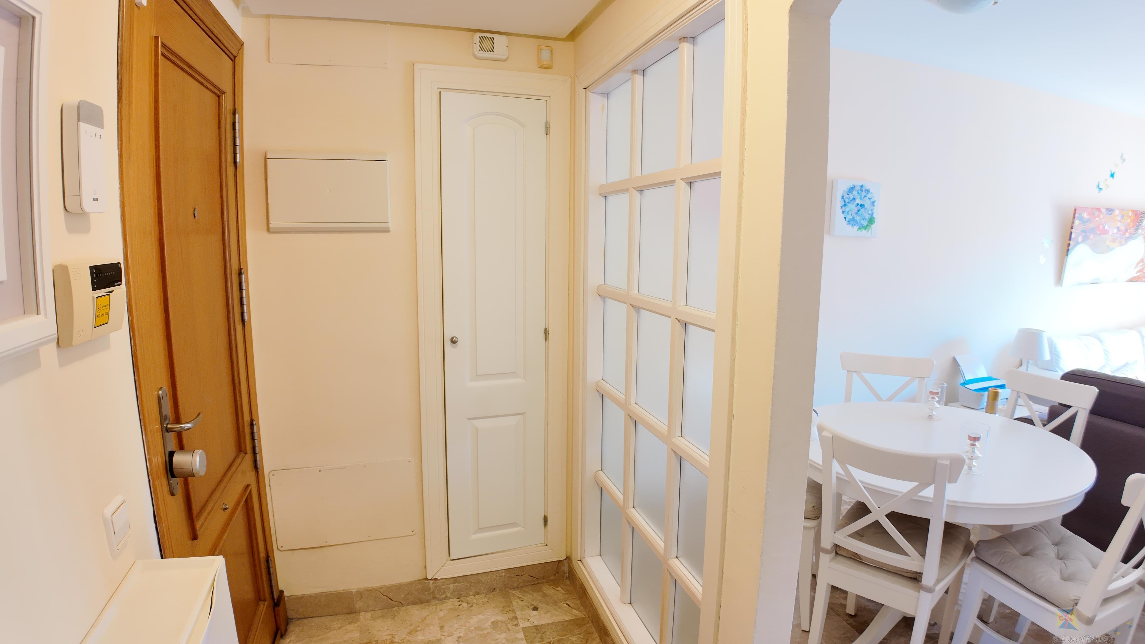 Venta de piso en Estepona