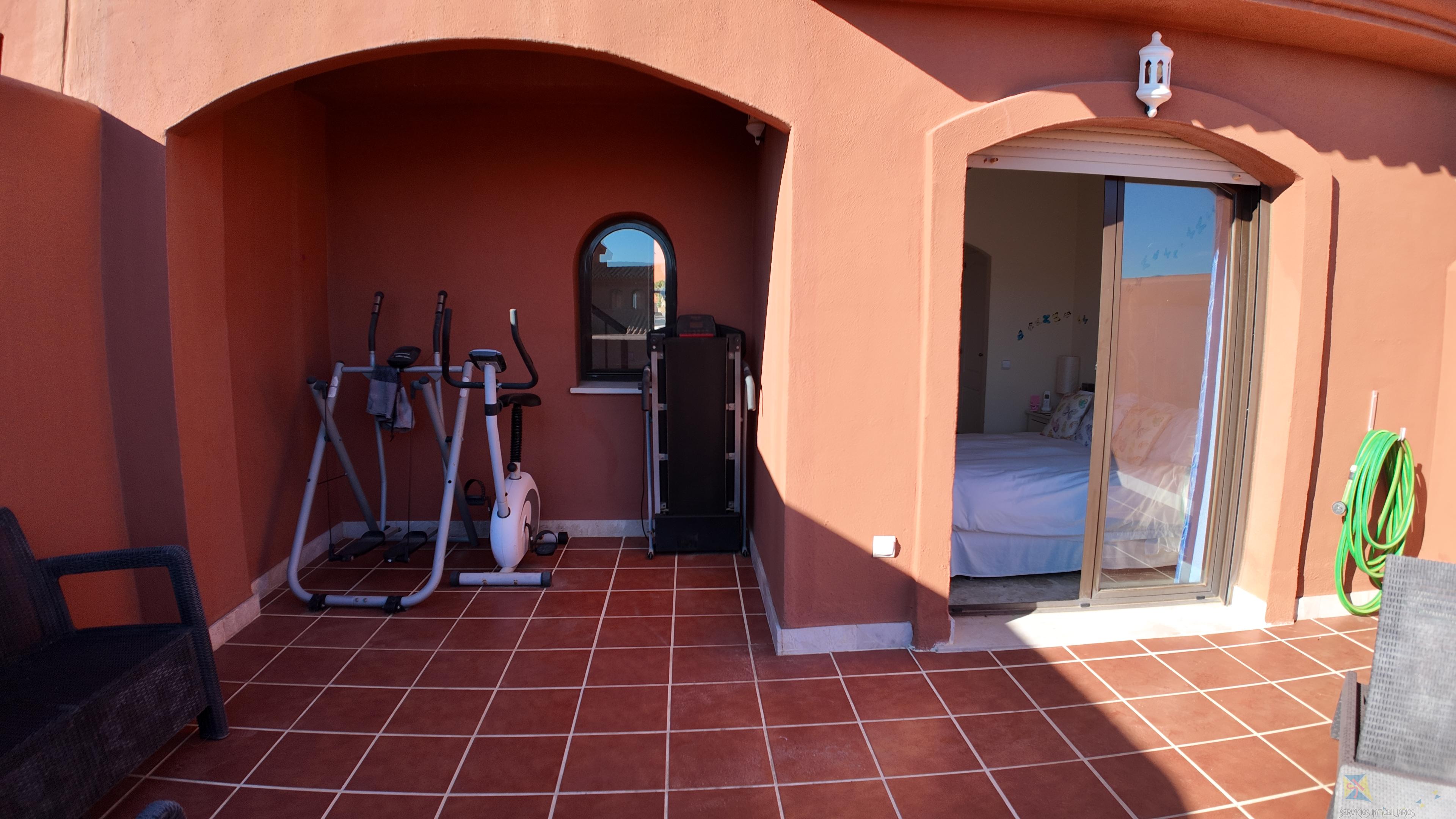 Venta de piso en Estepona