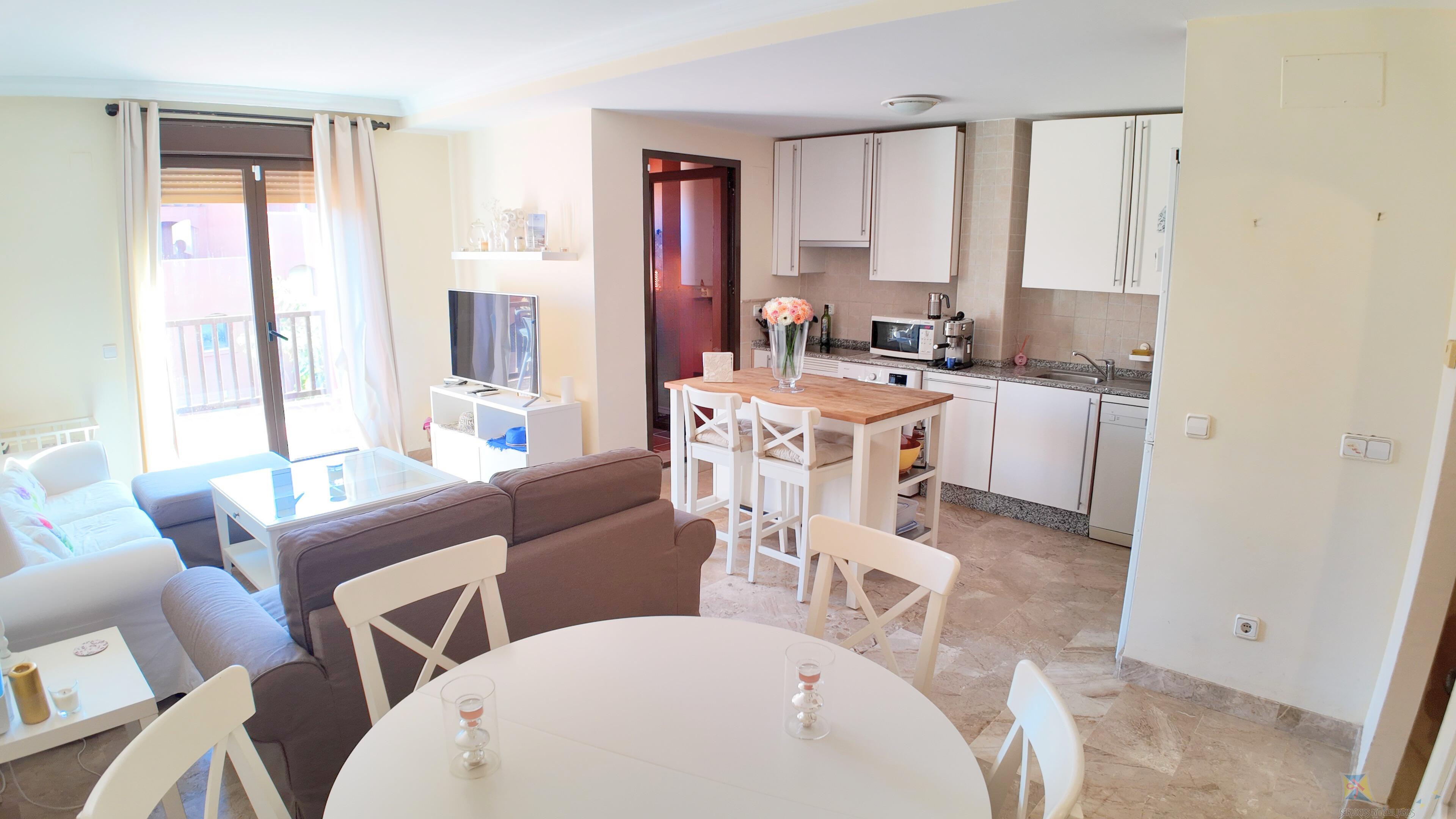 Venta de piso en Estepona