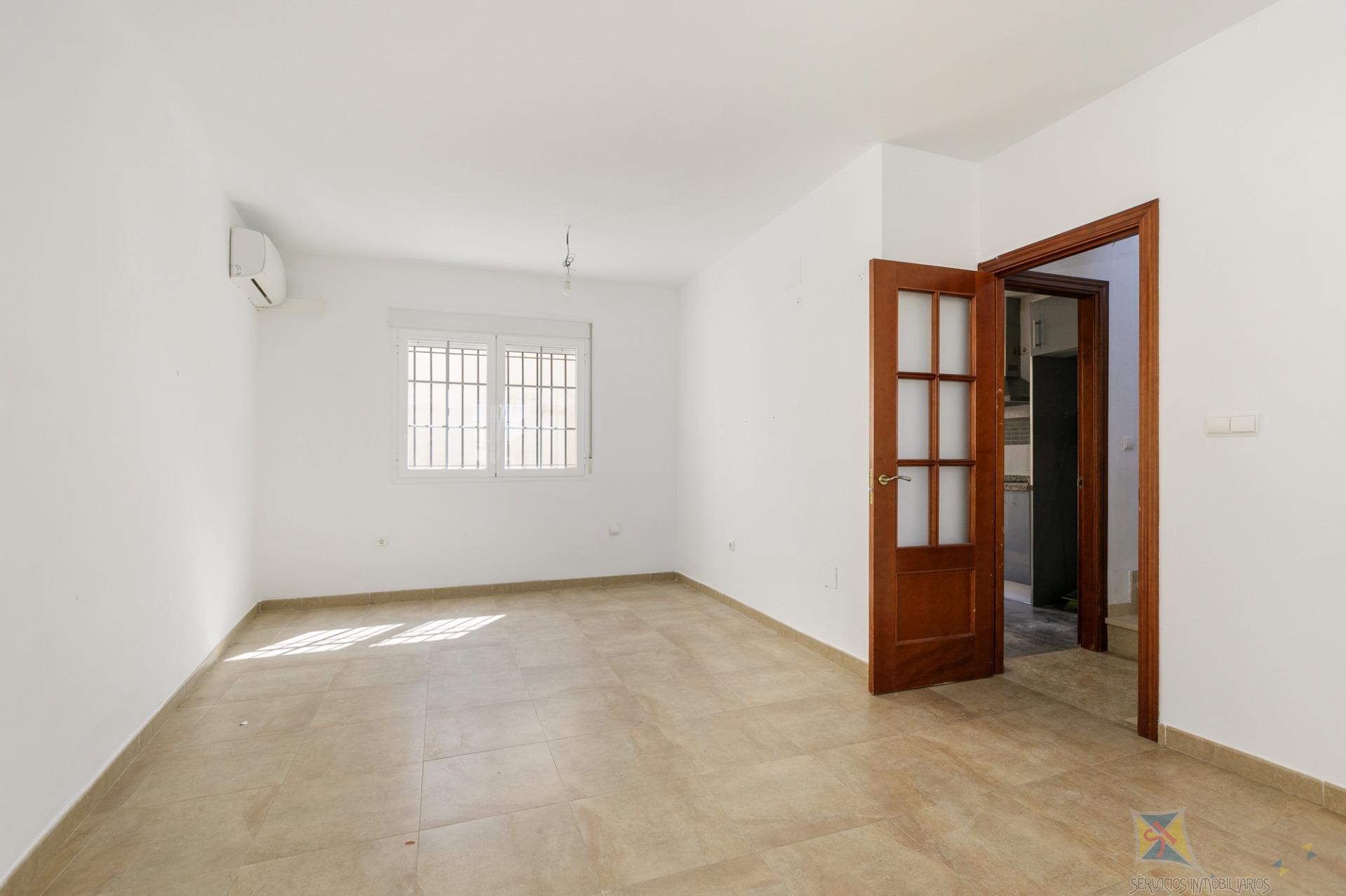 Venta de casa en Guevejar