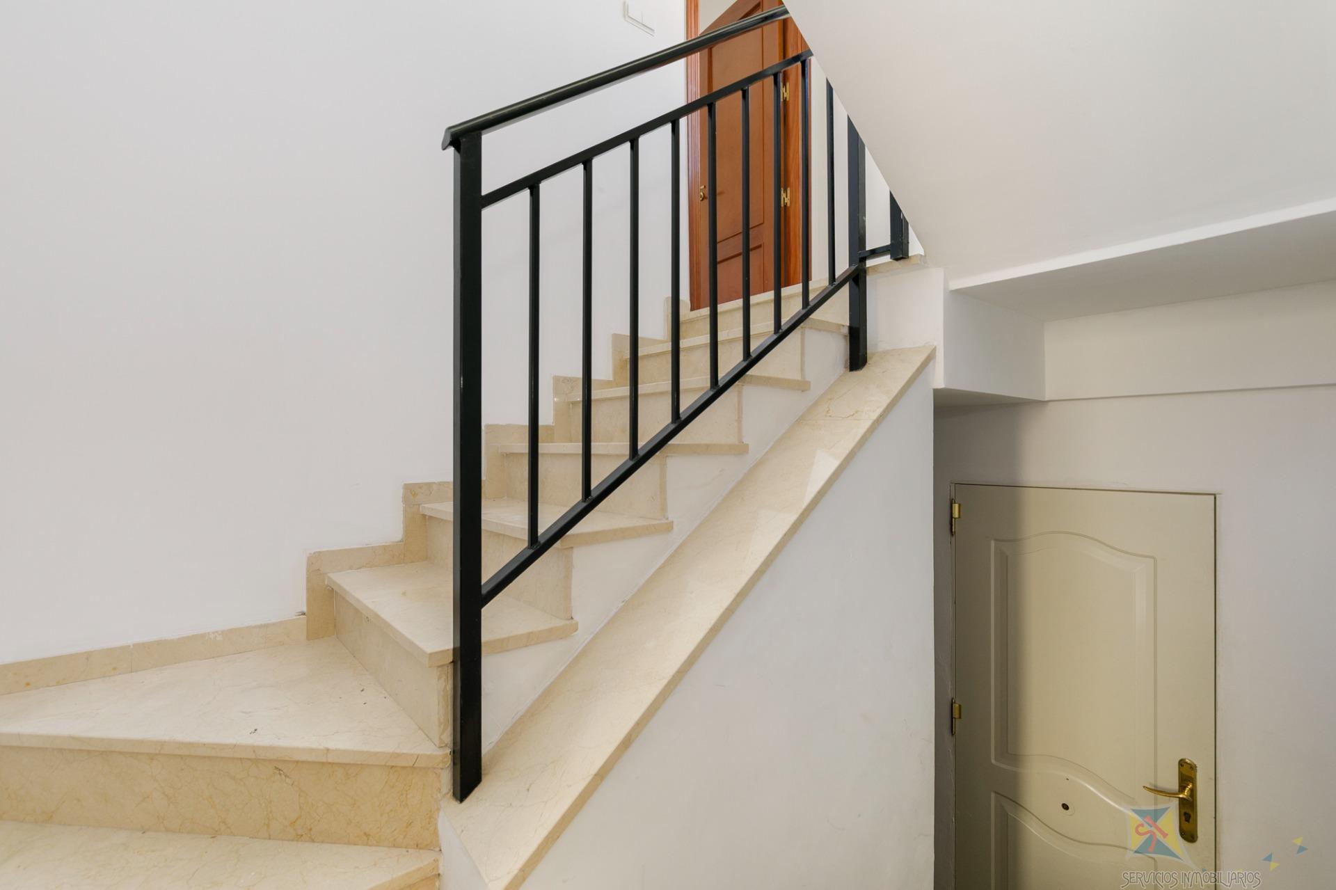 Venta de casa en Guevejar