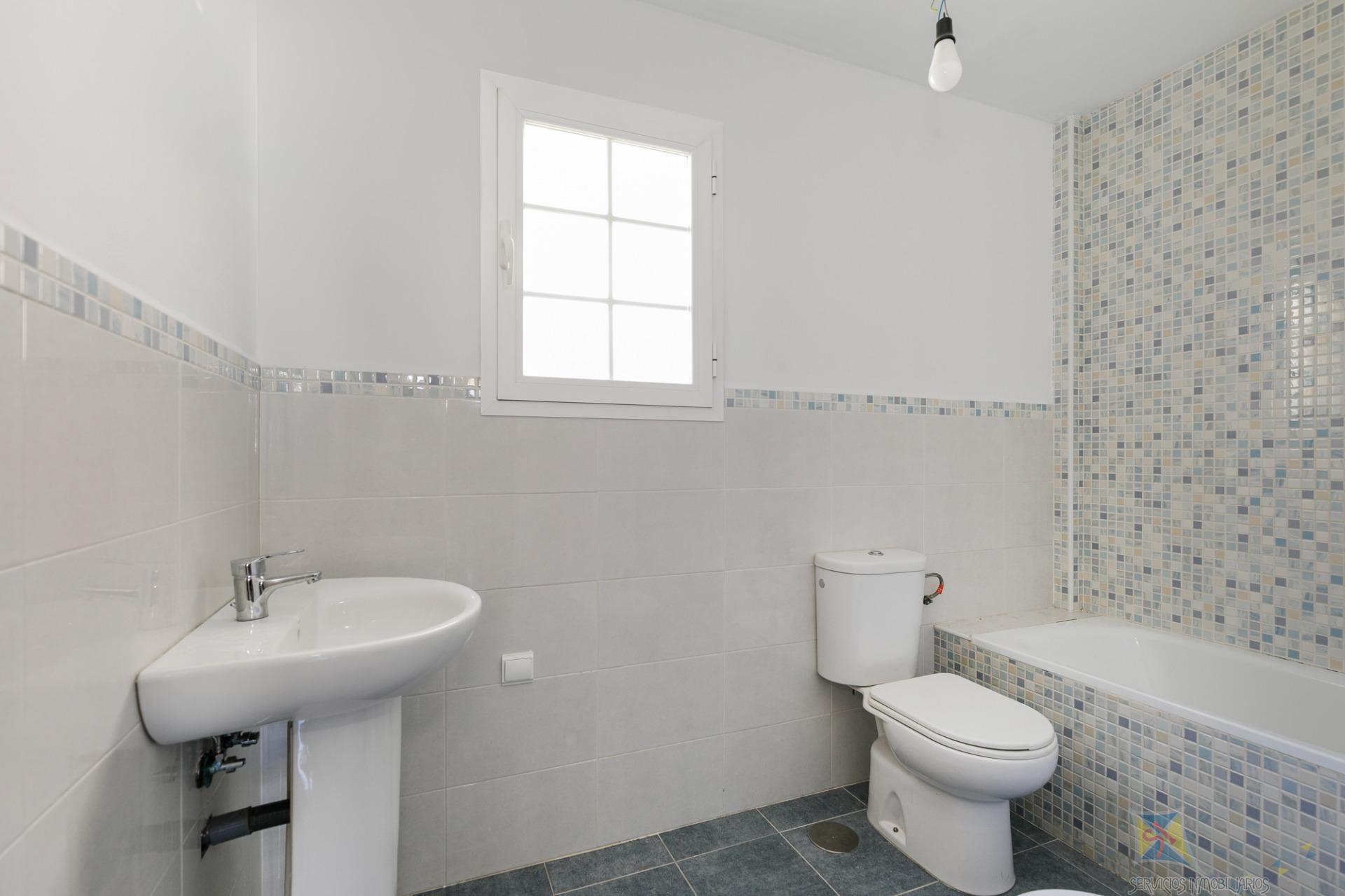 Venta de casa en Guevejar