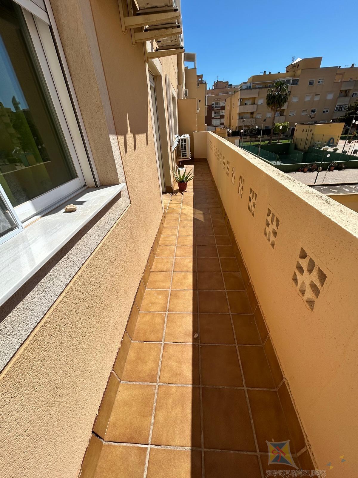 Venta de piso en Roquetas de Mar