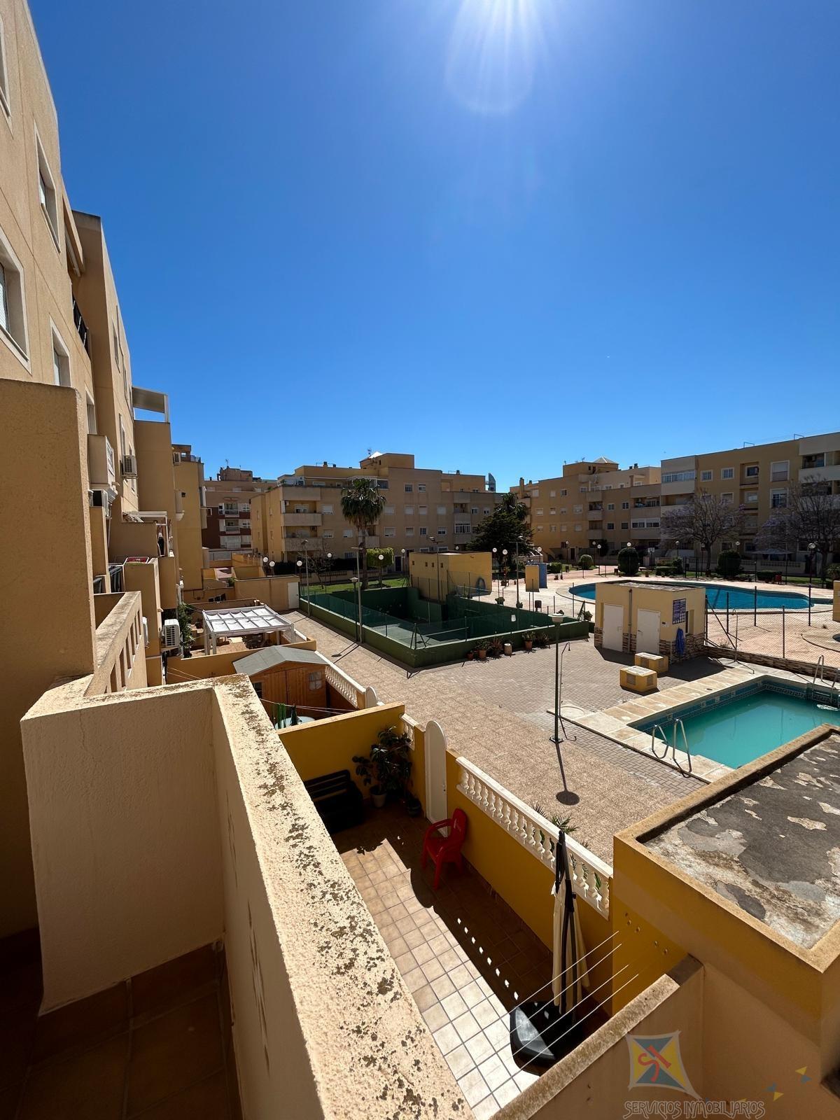 Venta de piso en Roquetas de Mar