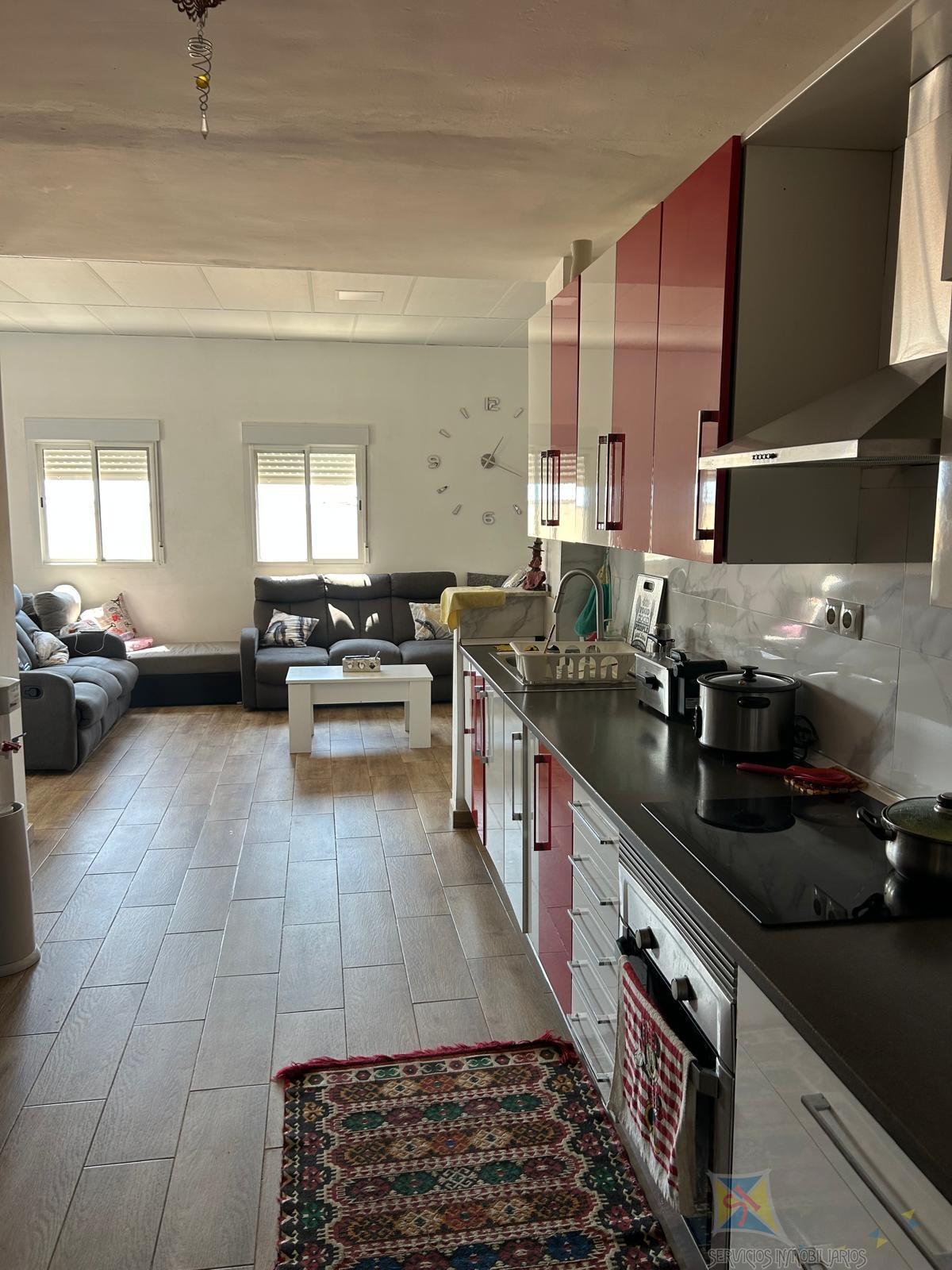 Venta de piso en Vícar