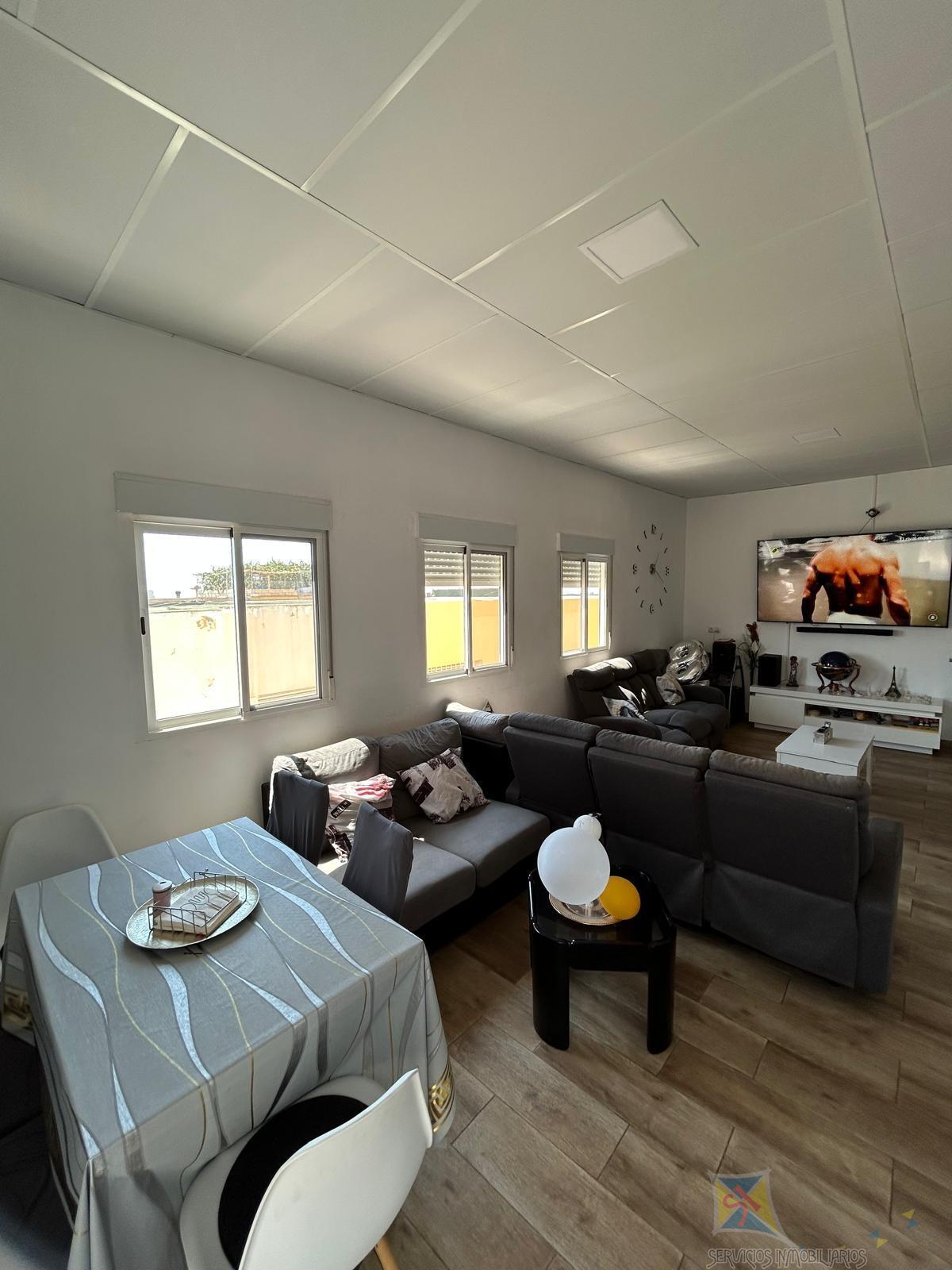 Venta de piso en Vícar