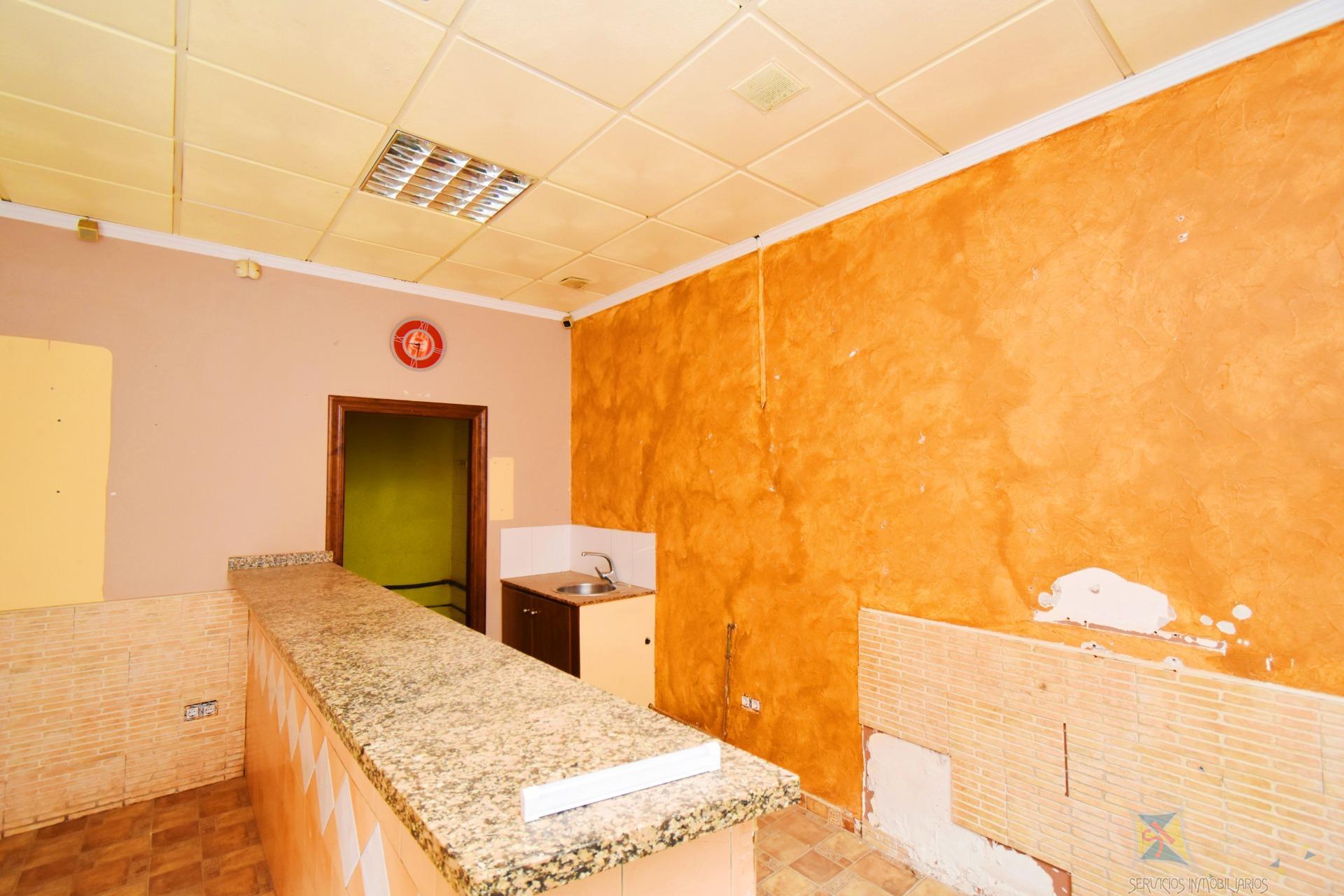 Venta de local en El Ejido