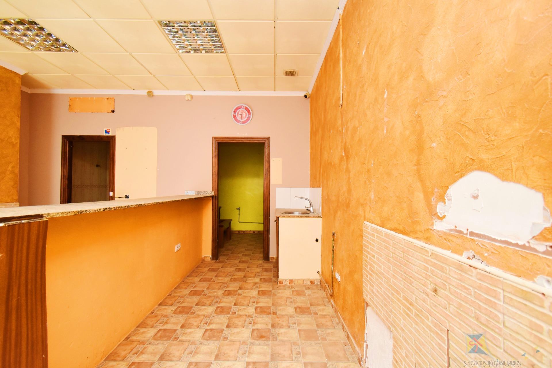 Venta de local en El Ejido