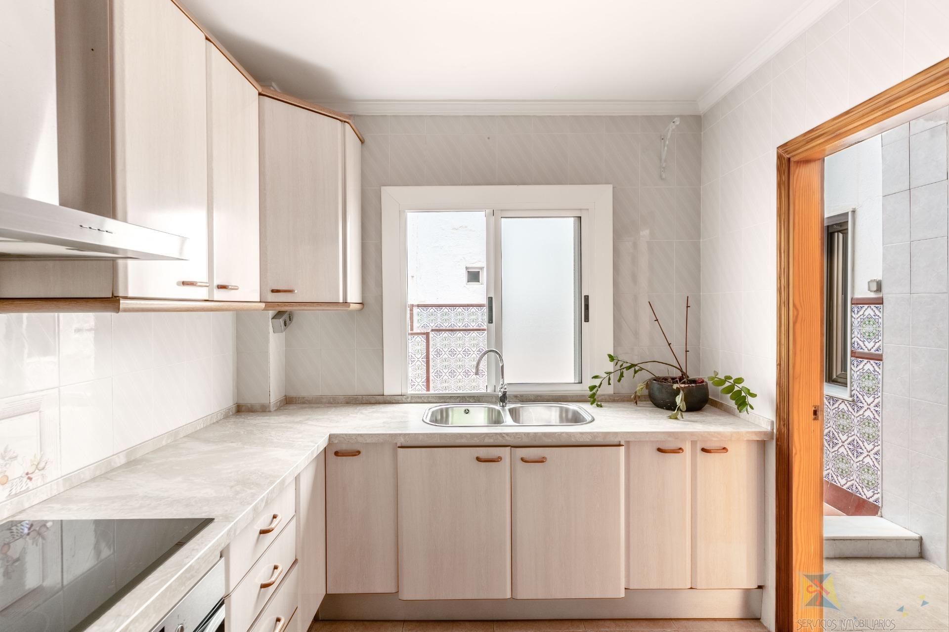 Venta de piso en Almería