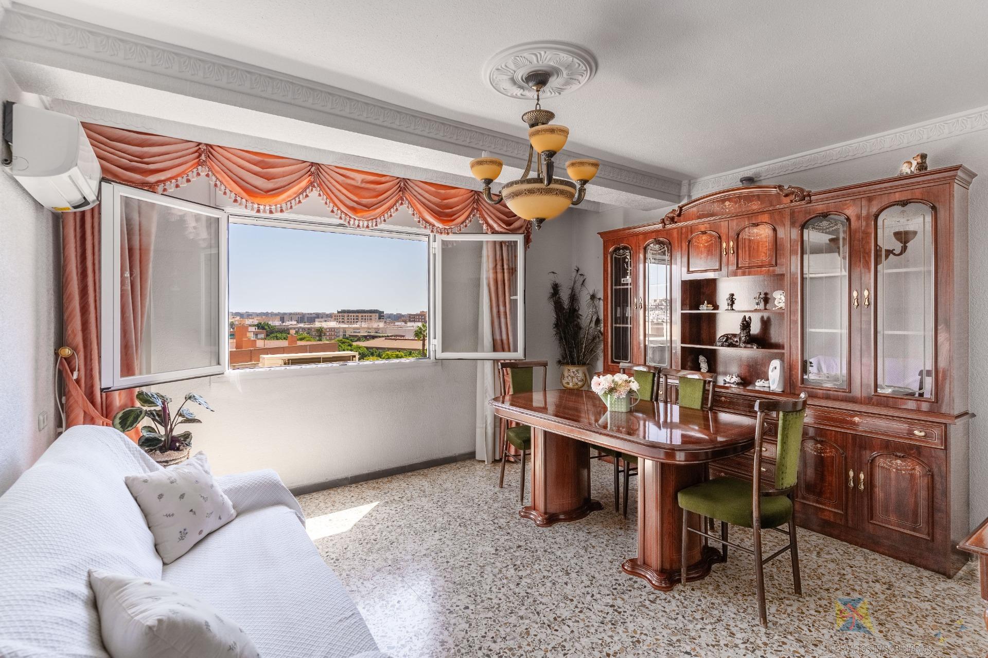 Venta de piso en Almería