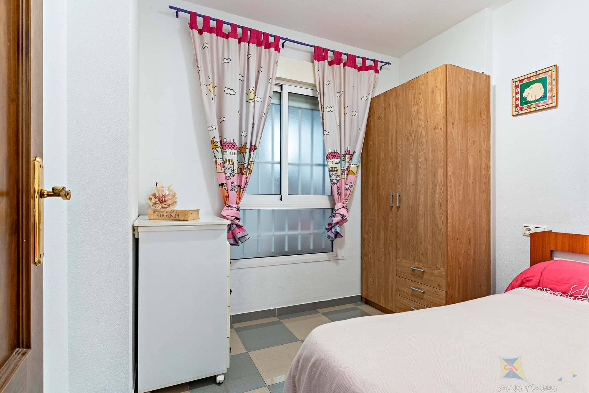 Venta de planta baja en Roquetas de Mar