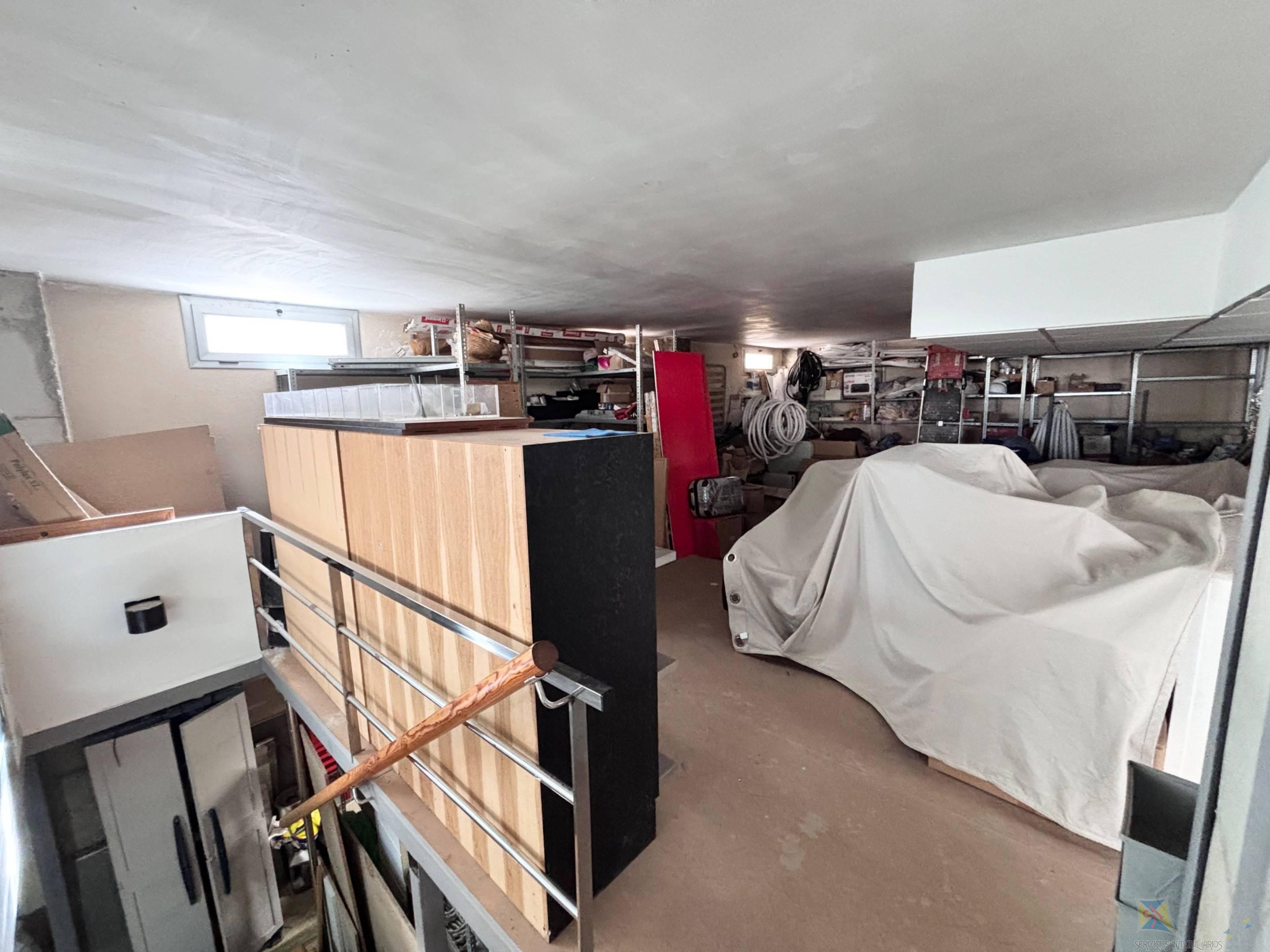 Venta de local en Roquetas de Mar