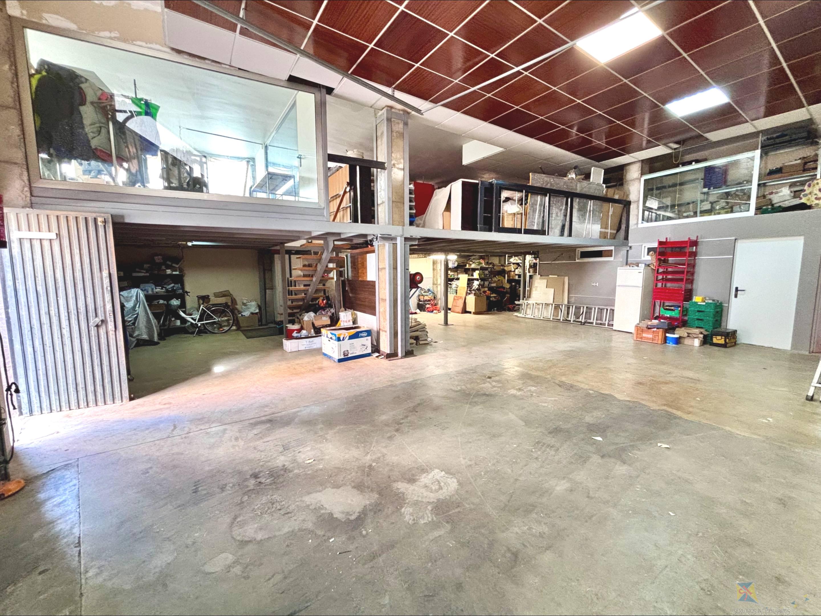 Venta de local en Roquetas de Mar