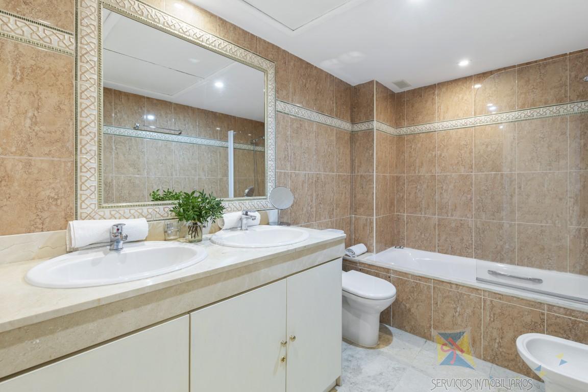 Venta de apartamento en Benahavís