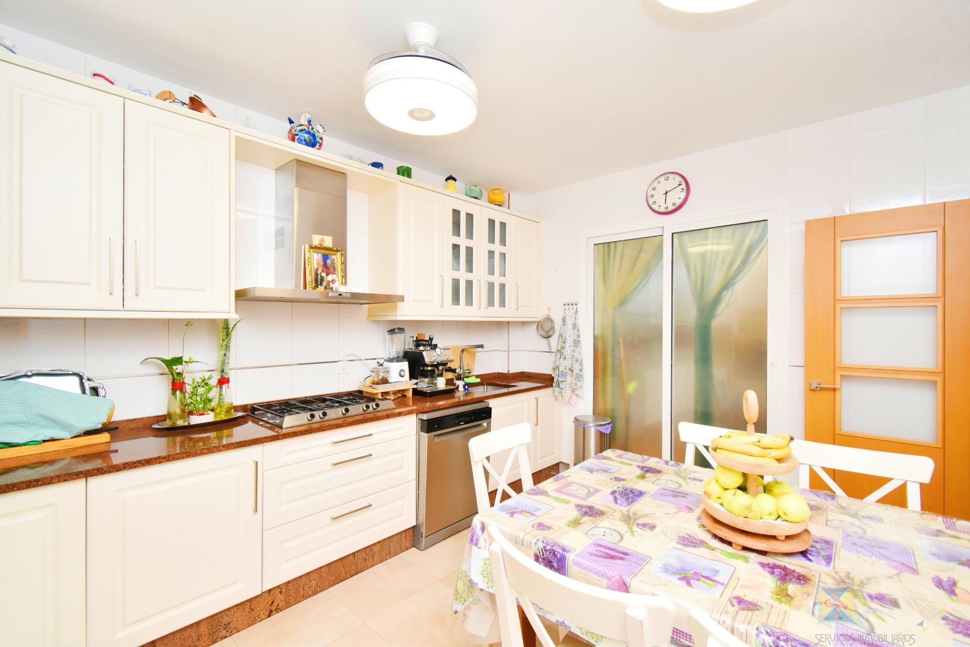 Venta de casa en Vícar