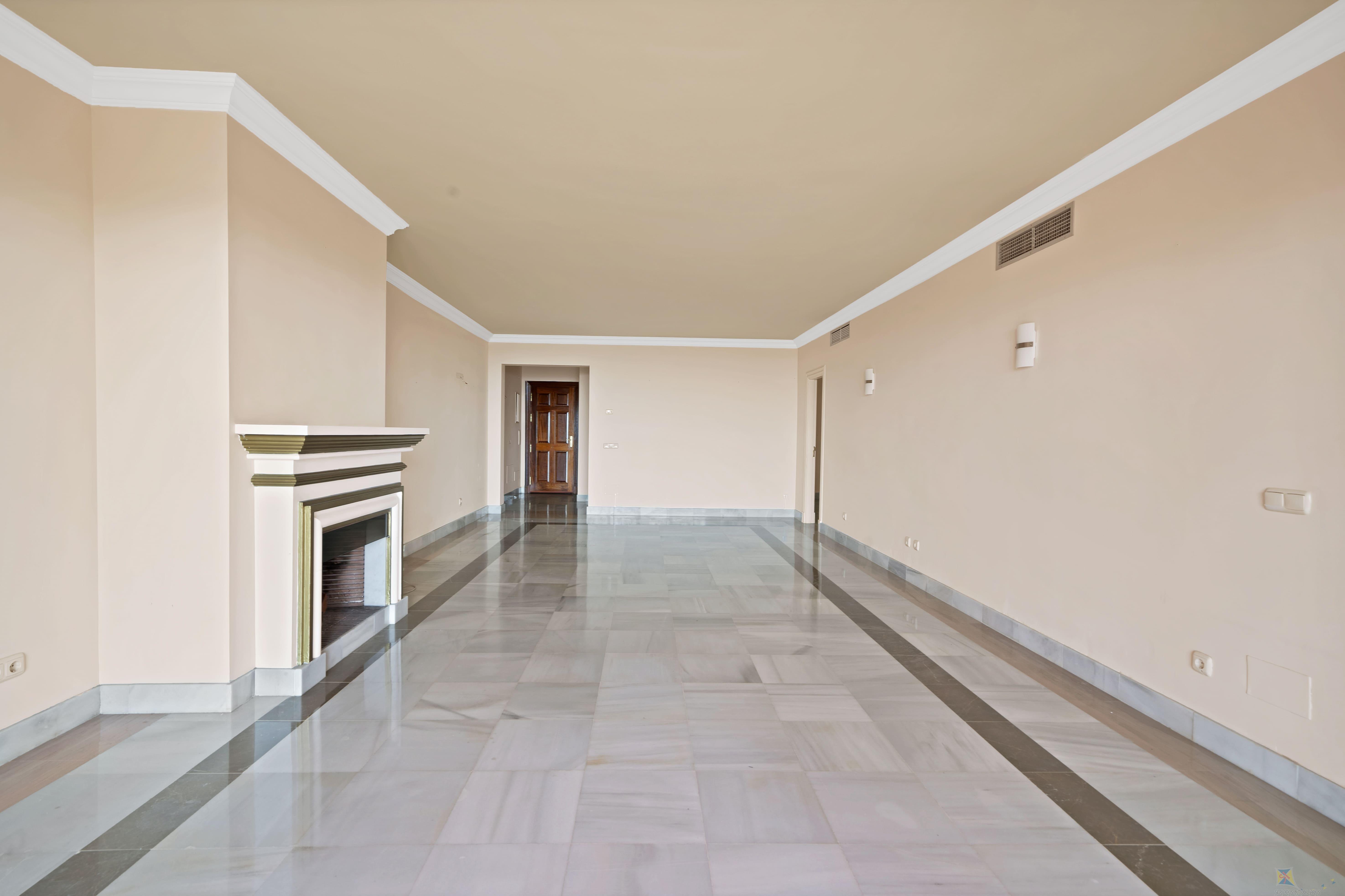 Venta de apartamento en Benahavís