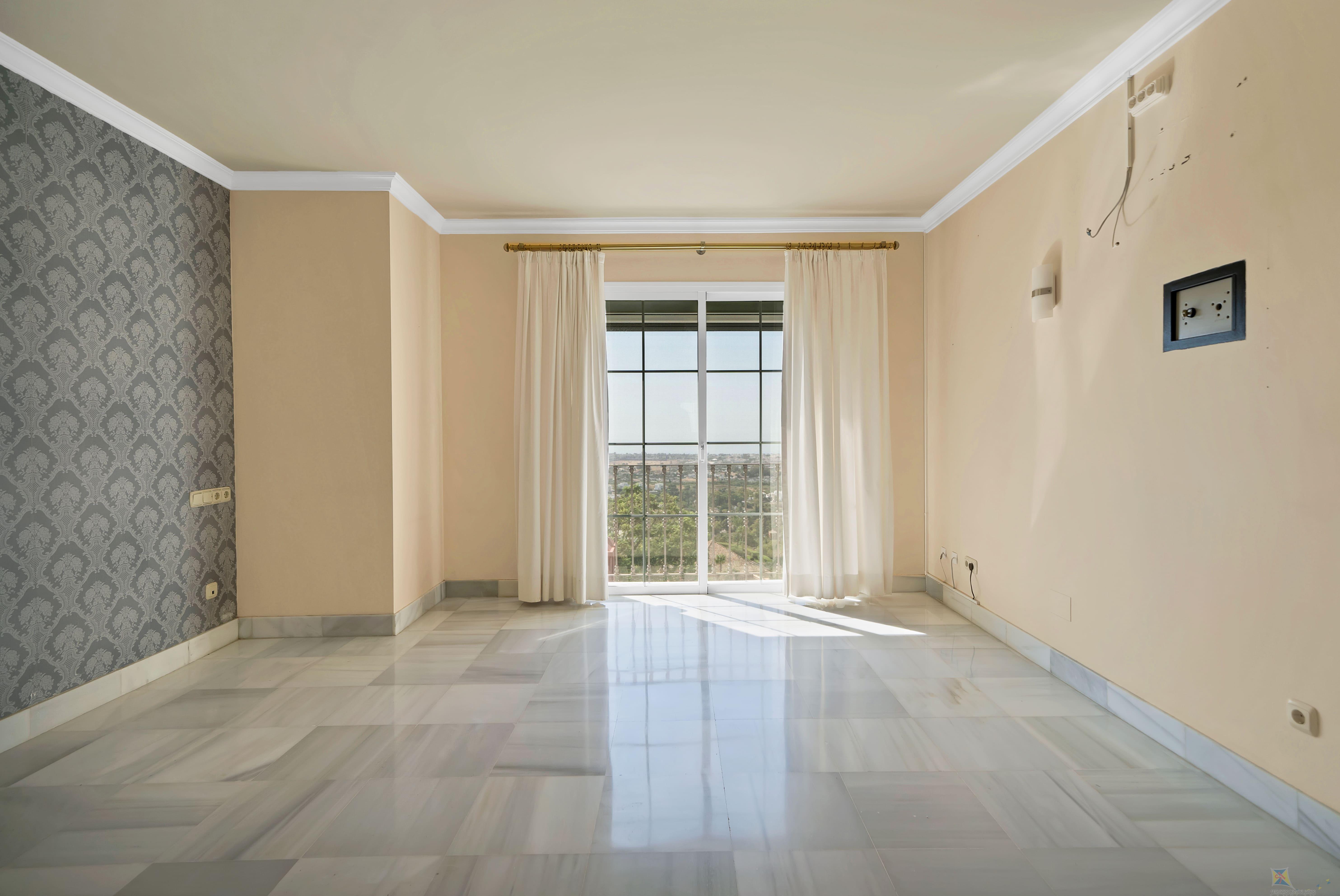 Venta de apartamento en Benahavís