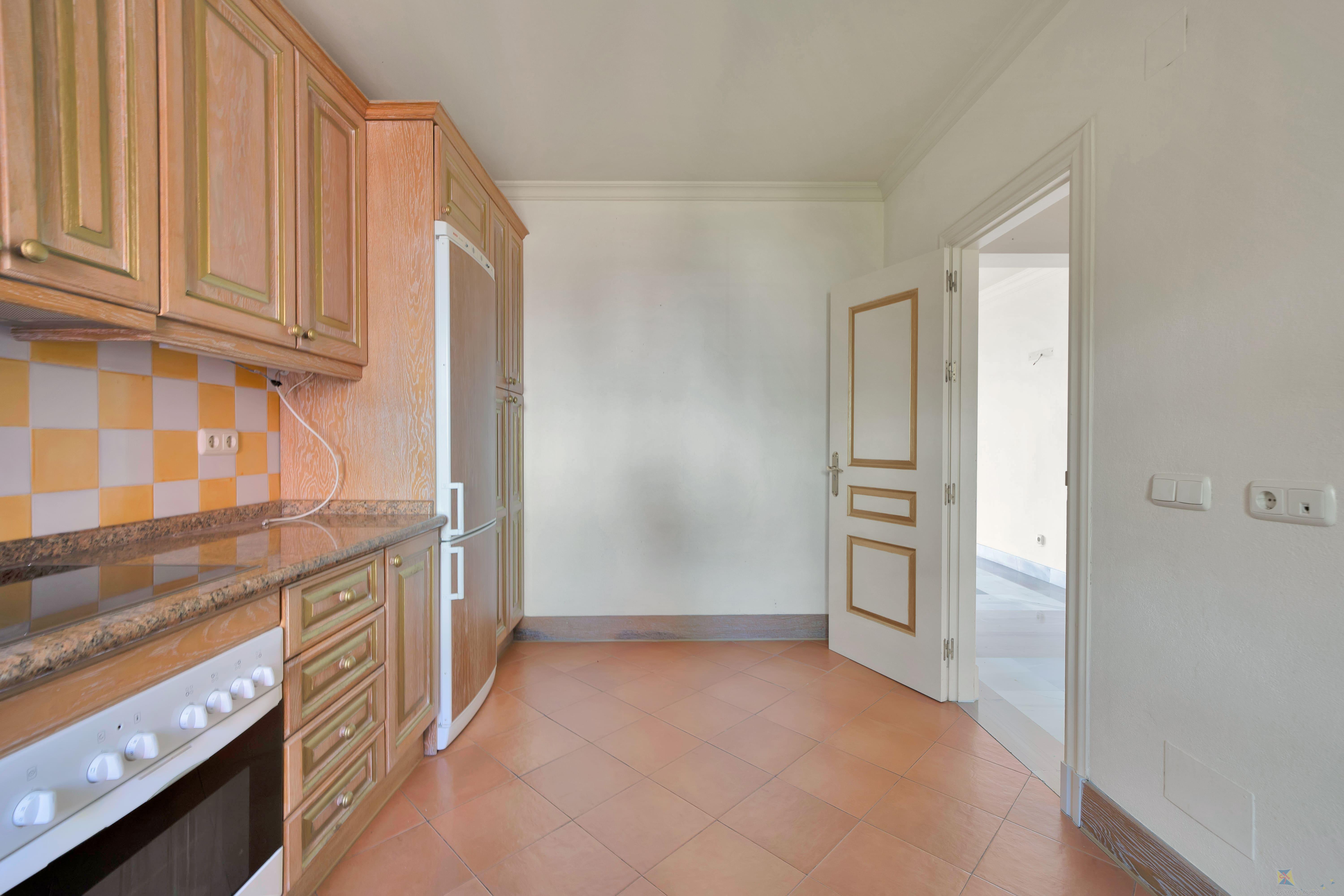 Venta de apartamento en Benahavís