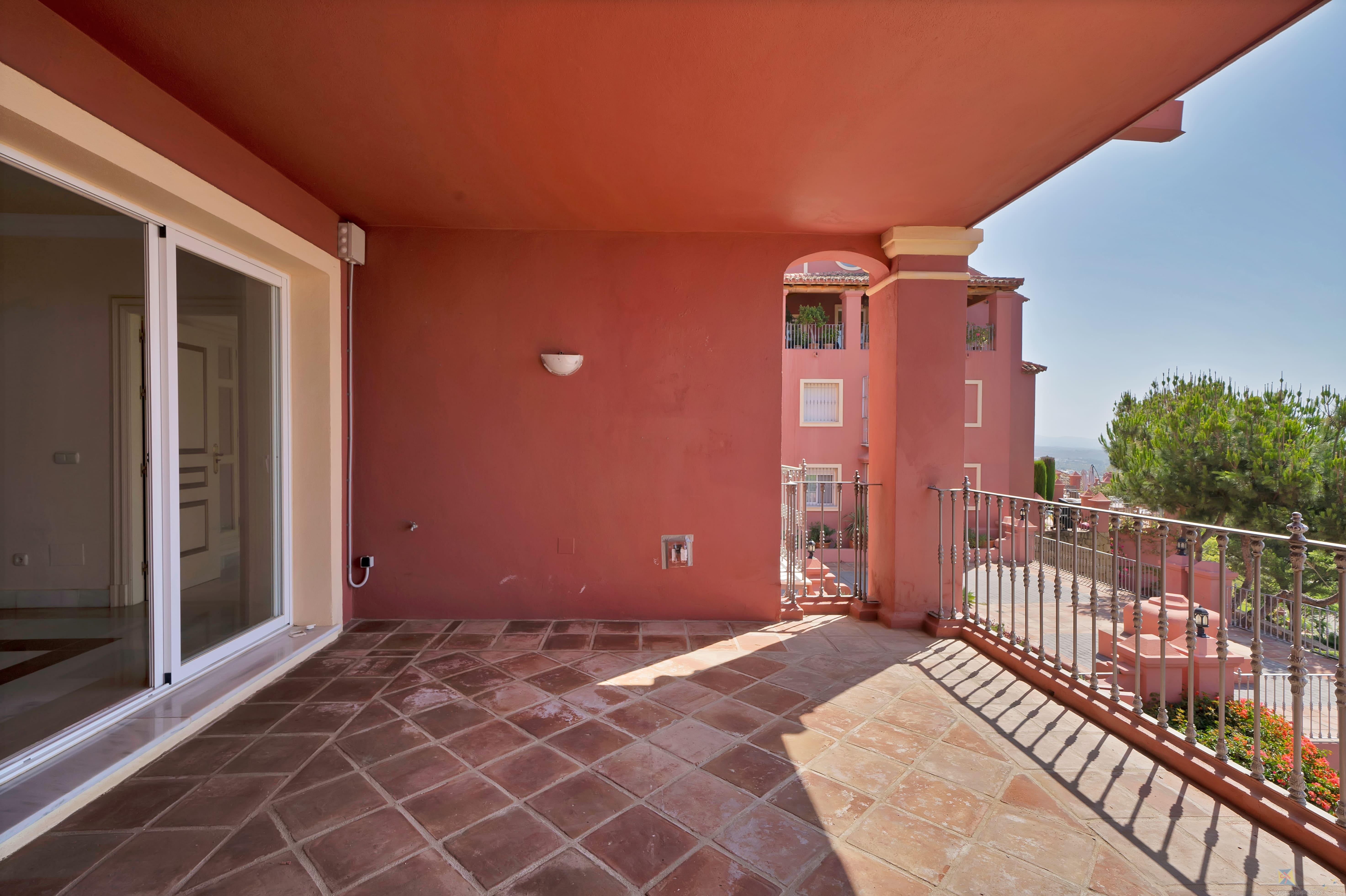 Venta de apartamento en Benahavís