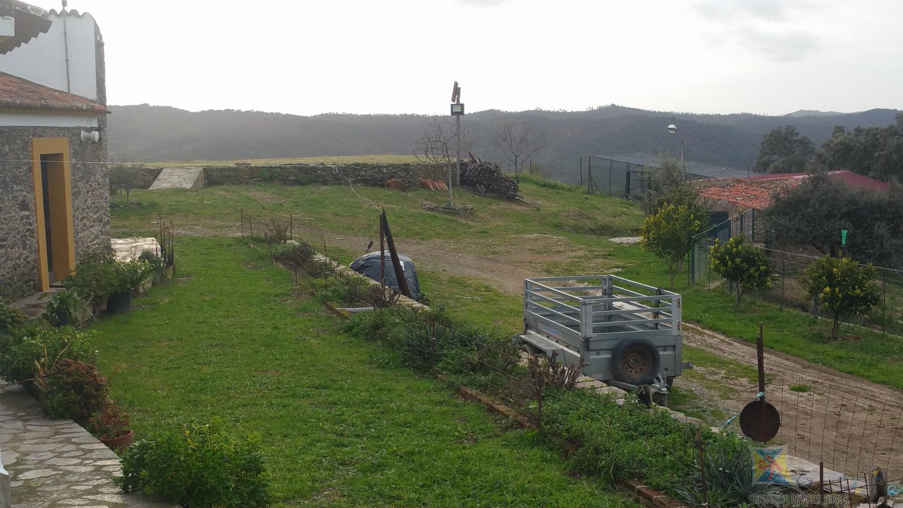 Venta de finca de recreo en Encinasola