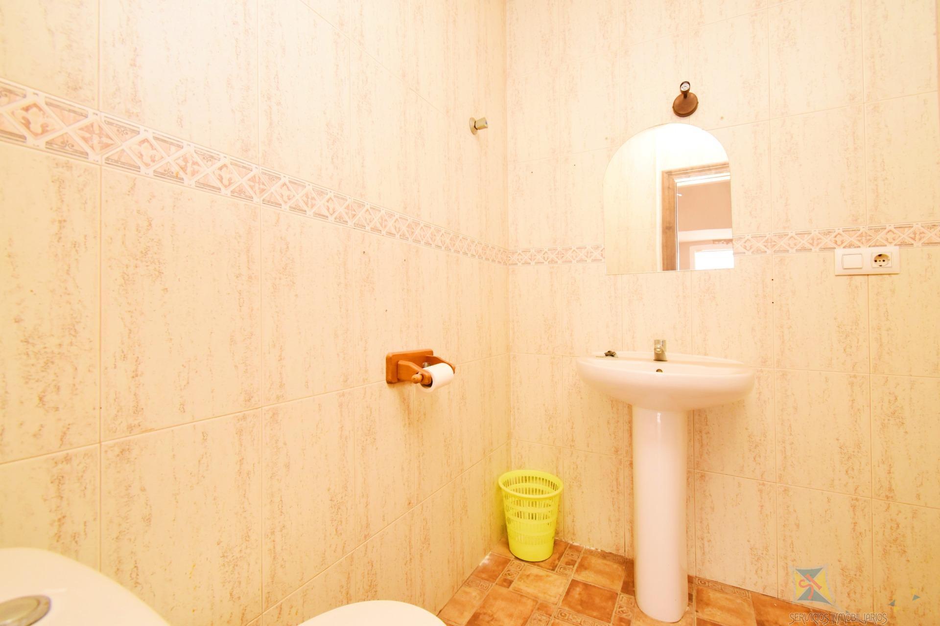 Venta de local en El Ejido