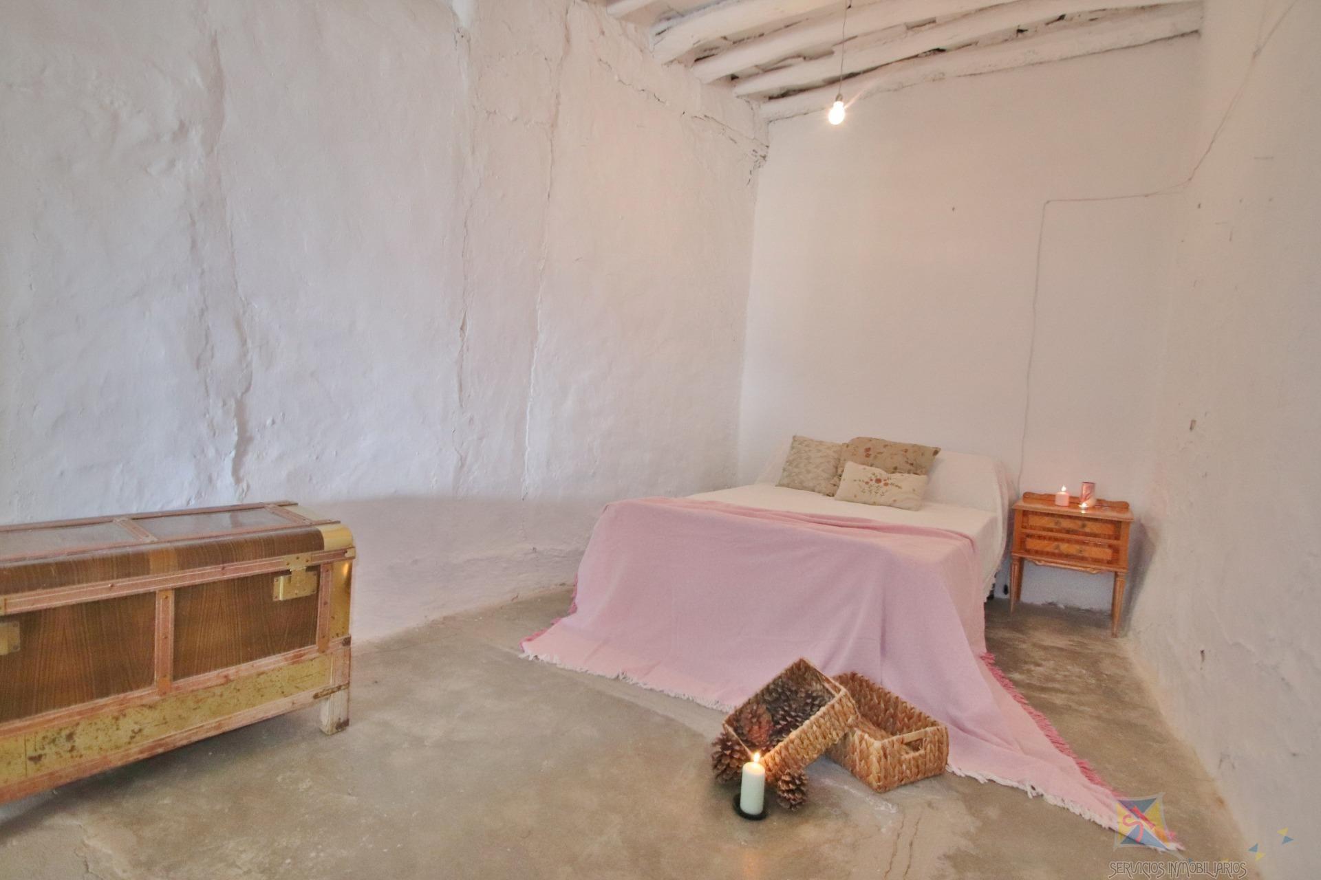 Venta de casa en Laroles