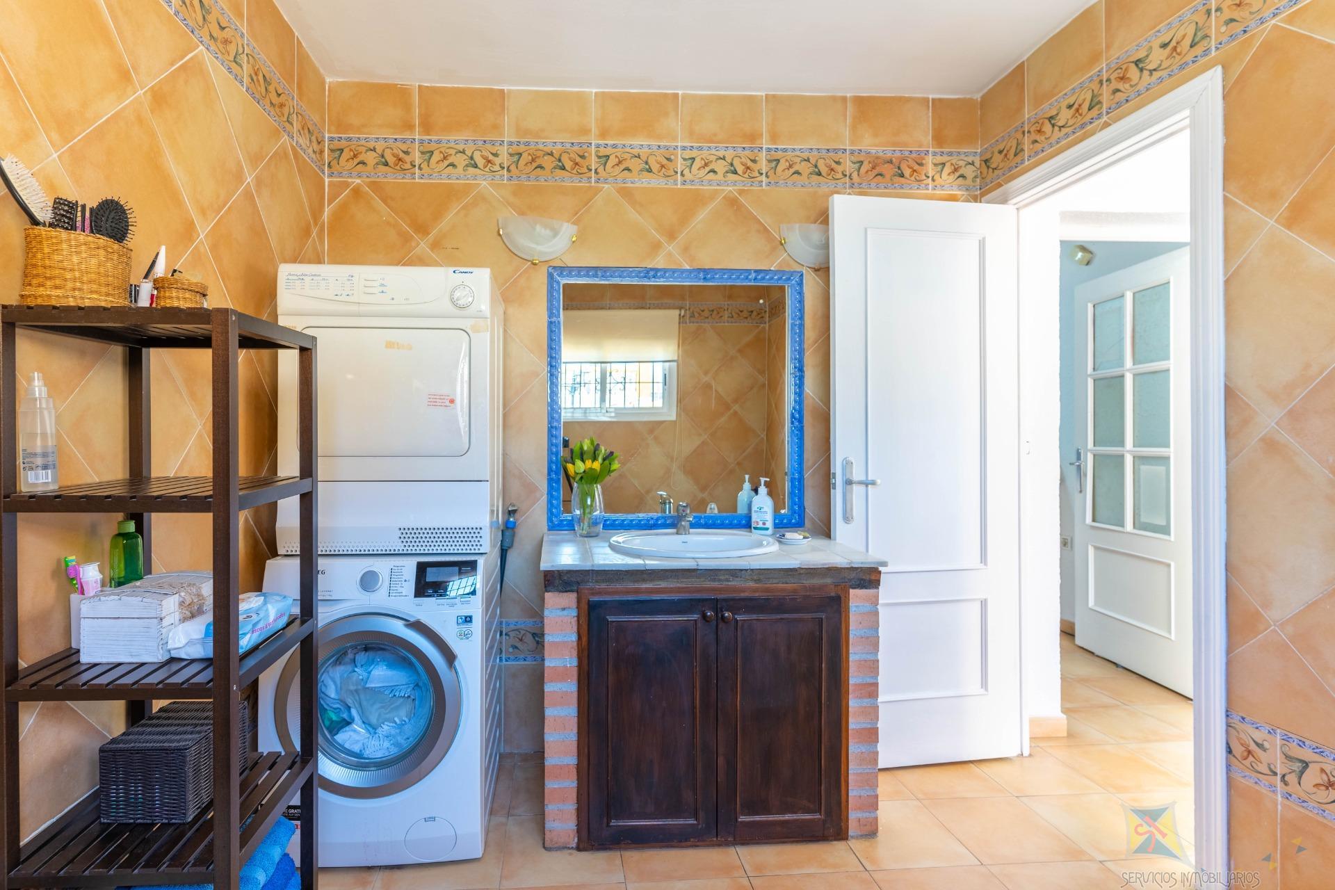 Venta de chalet en Aguadulce