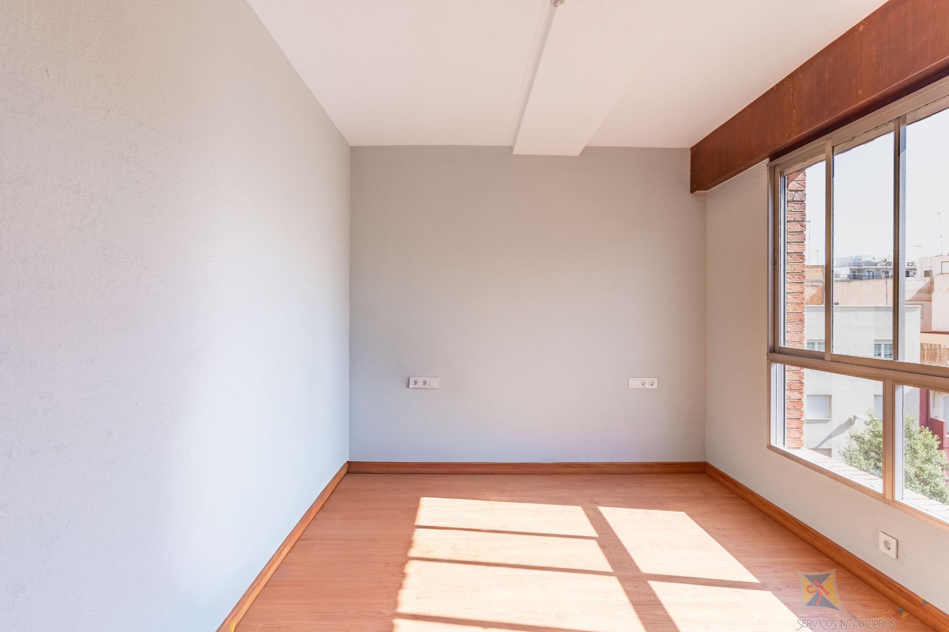 Venta de piso en Almería