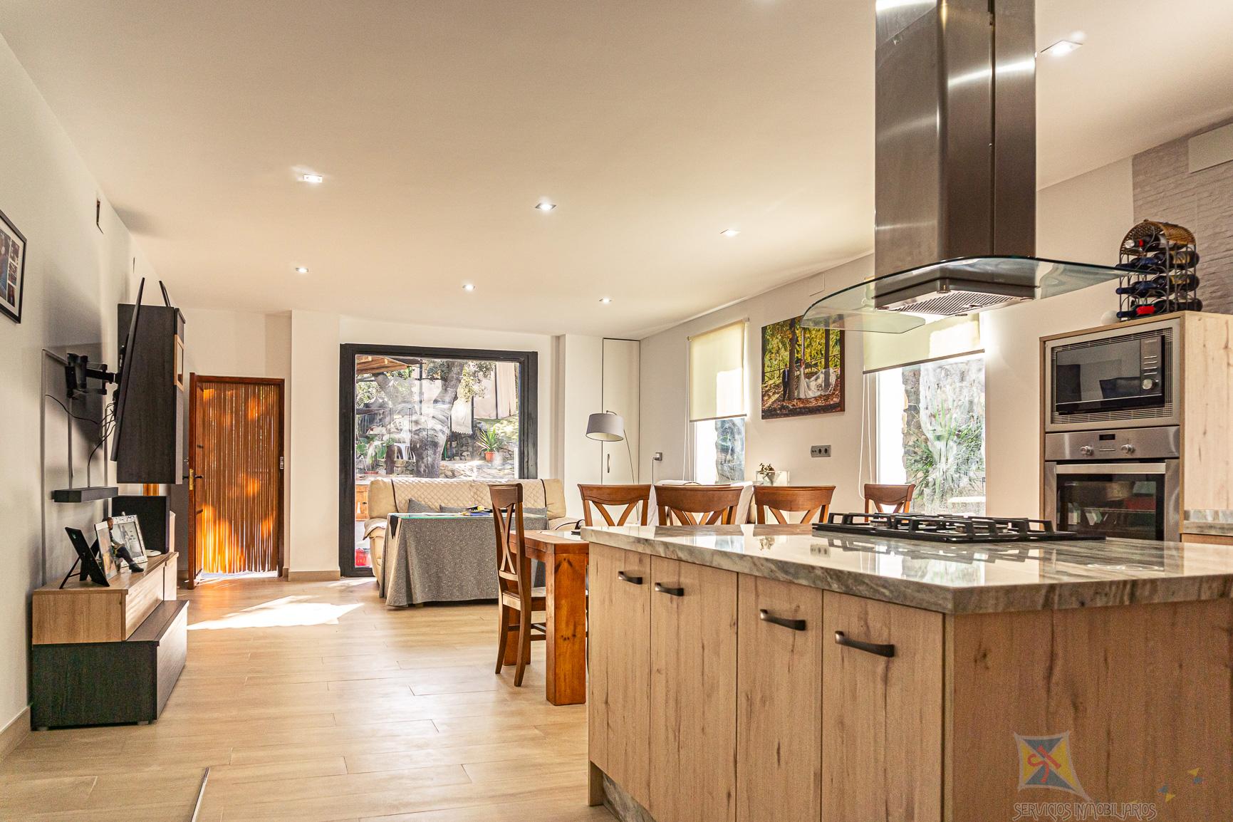 Venta de cortijo en Castillo de Locubin